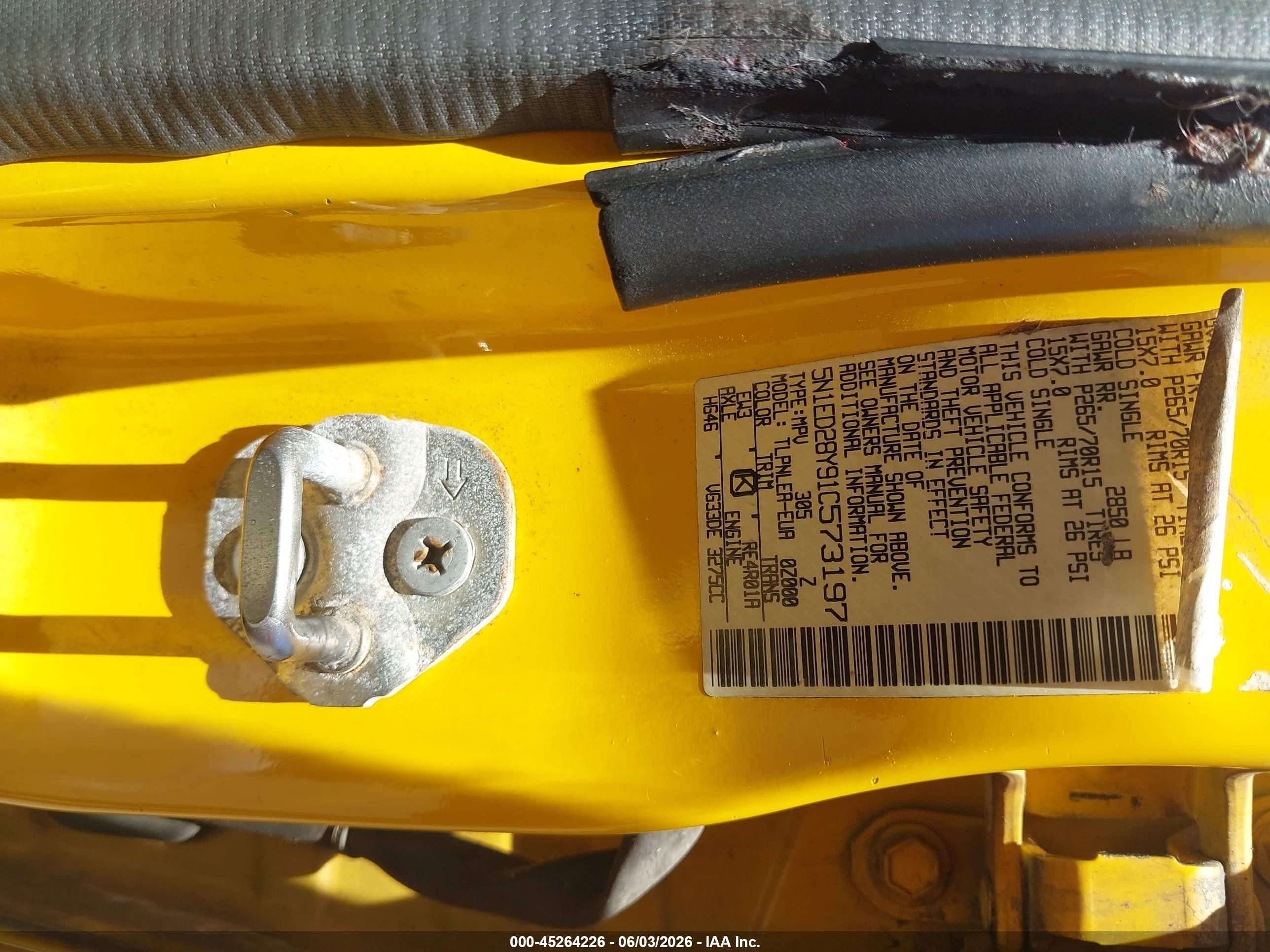 2001 Nissan Xterra Xe Yellow vin: 5N1ED28Y91C573197