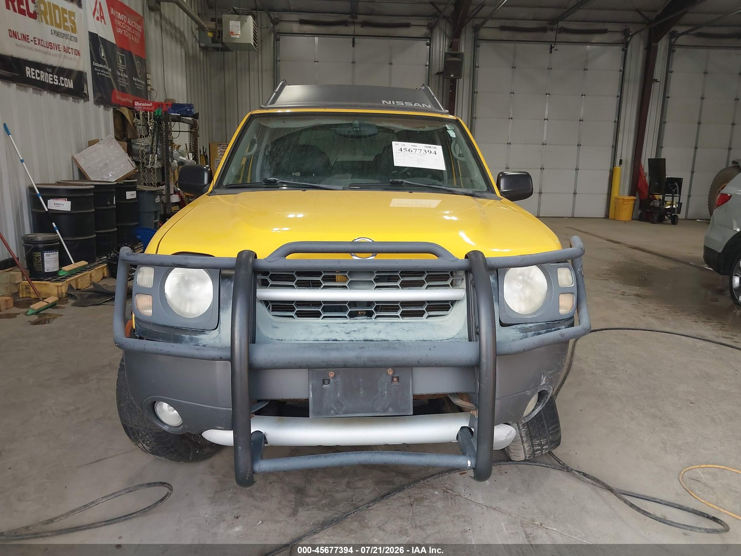 2002 Nissan Xterra Xe Yellow vin: 5N1ED28Y92C545210