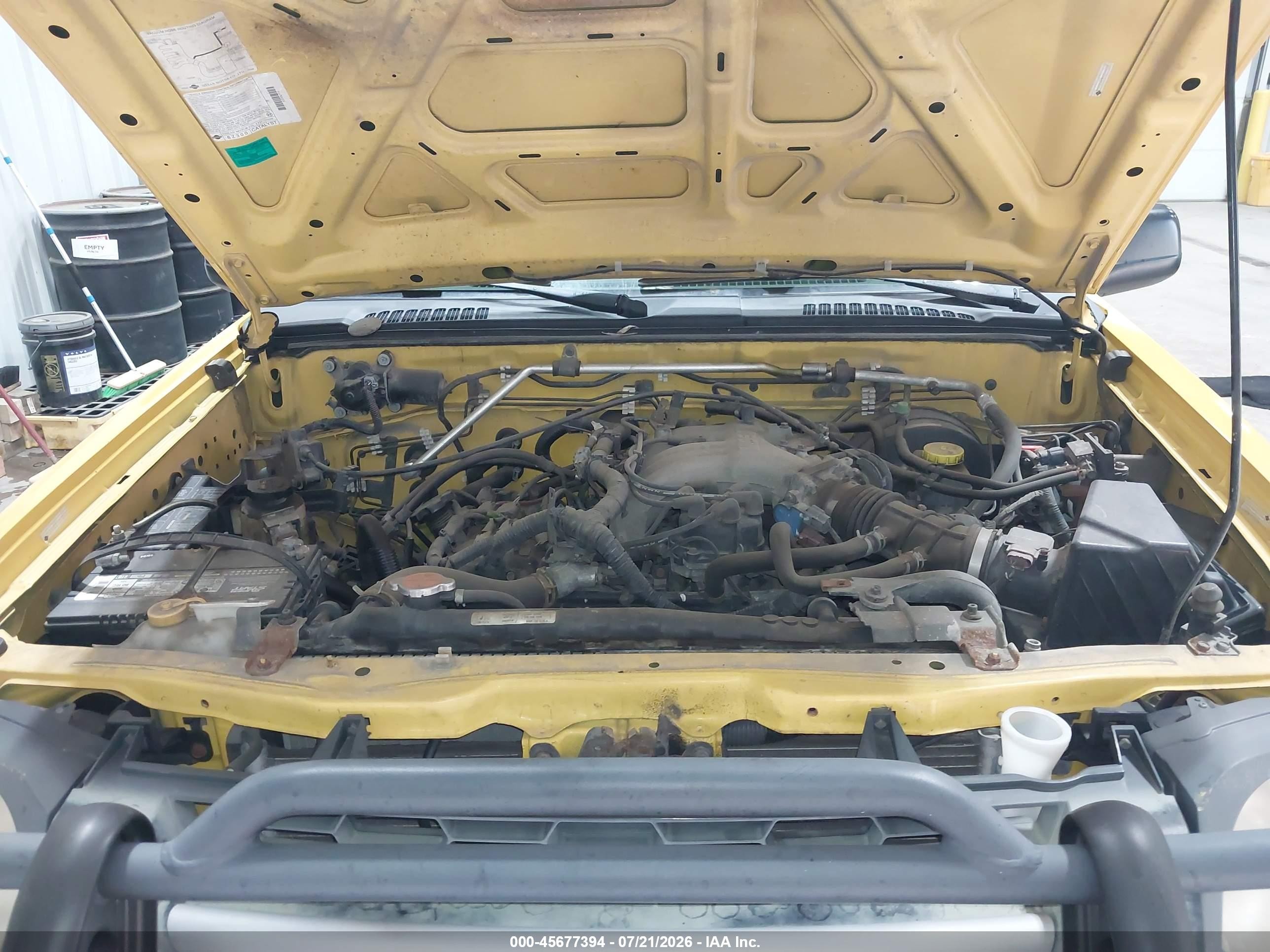 2002 Nissan Xterra Xe Yellow vin: 5N1ED28Y92C545210