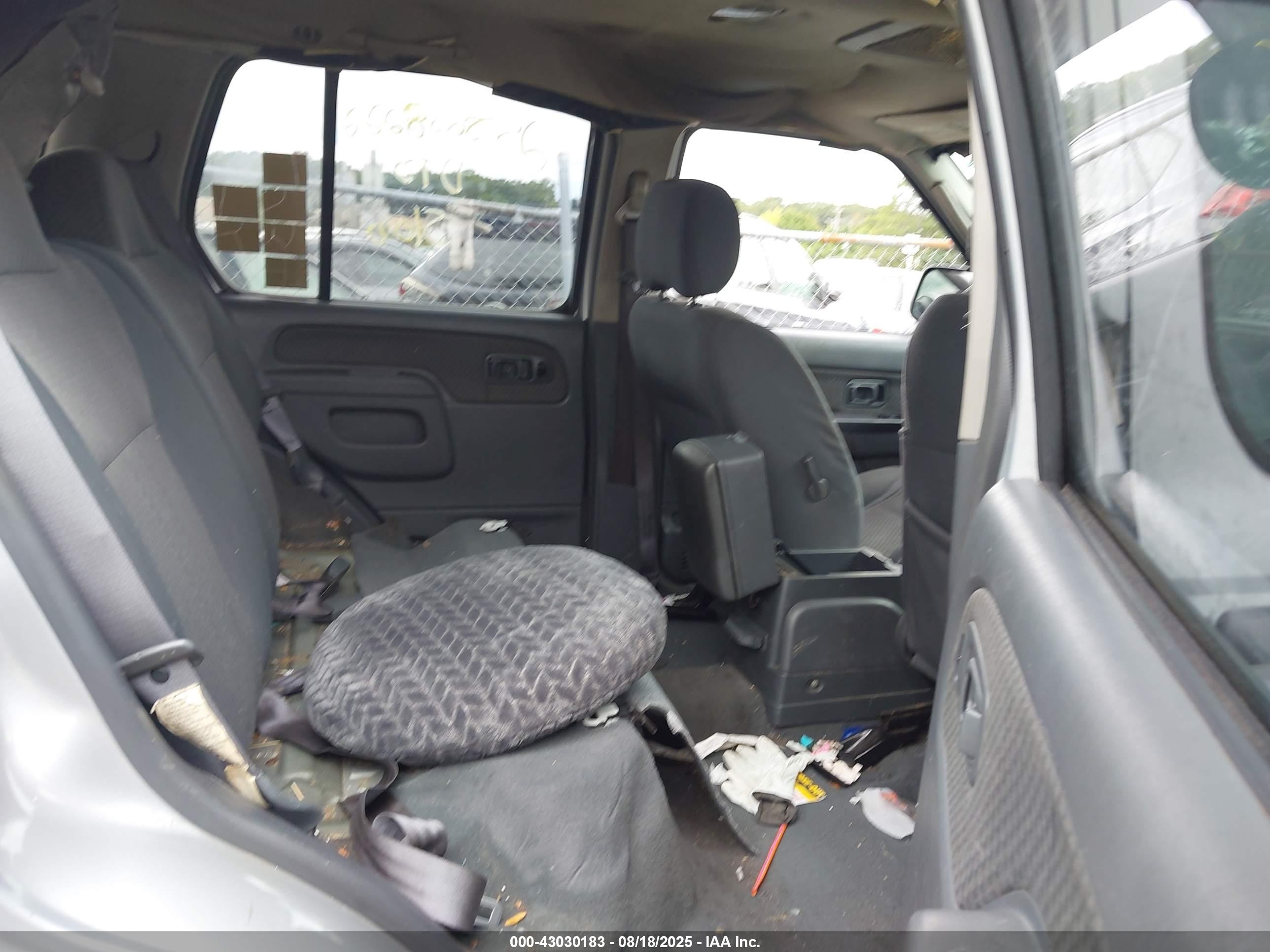 2003 Nissan Xterra Xe Gray vin: 5N1ED28Y93C677725