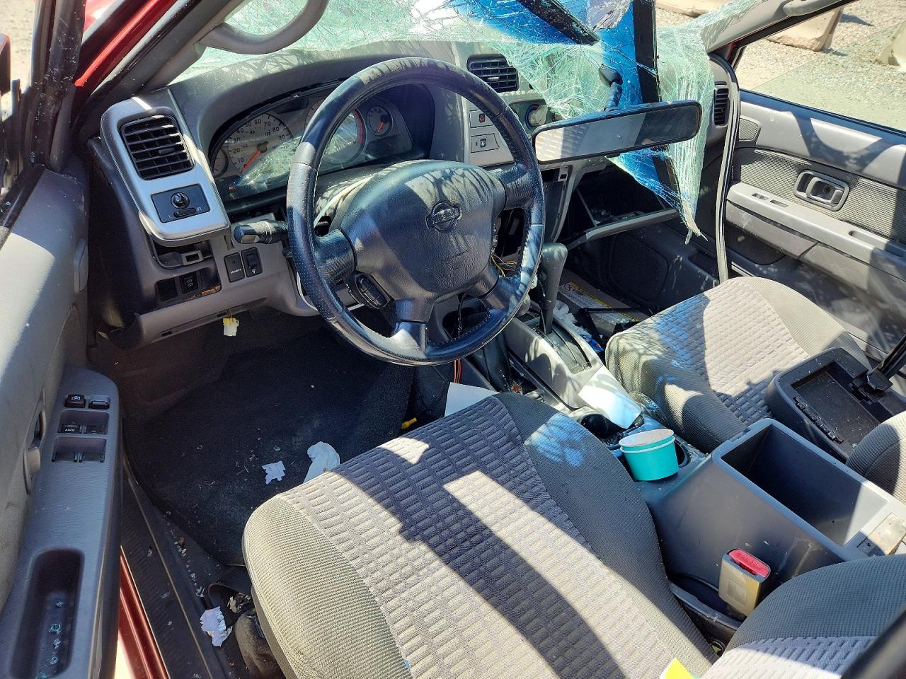 2001 Nissan Xterra Xe-v6 Red vin: 5N1ED28YX1C556683