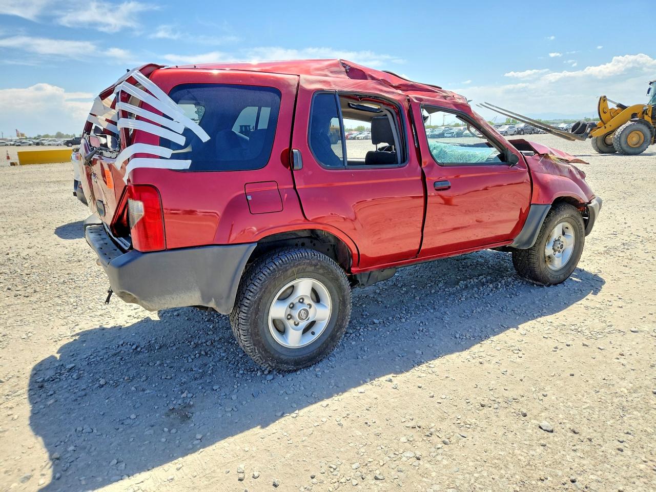 2001 Nissan Xterra Xe-v6 Red vin: 5N1ED28YX1C556683