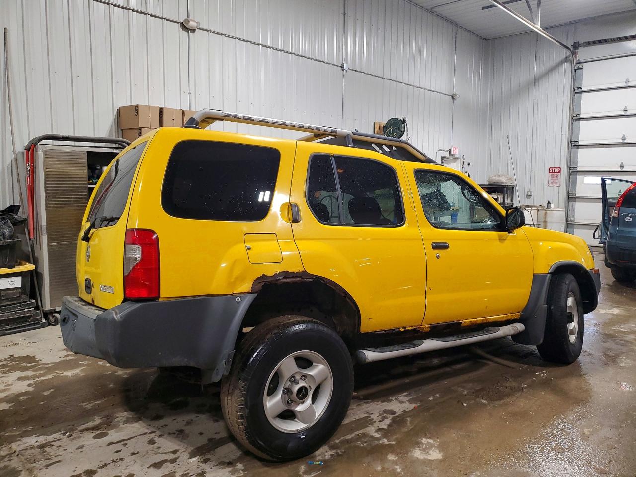 2002 Nissan Xterra Xe-v6 Yellow vin: 5N1ED28YX2C519893