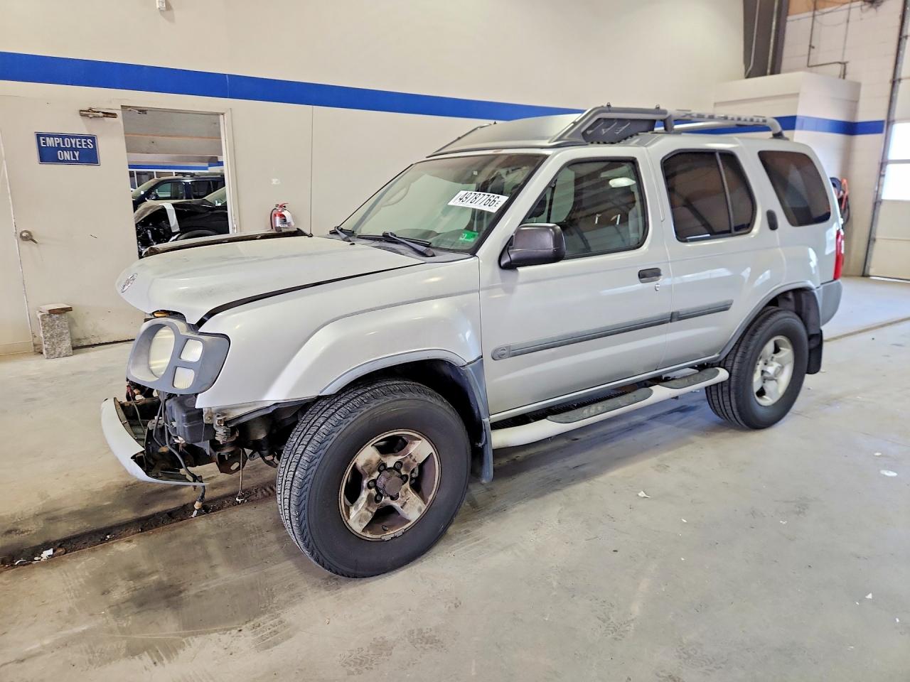 2004 Nissan Xterra Xe Silver vin: 5N1ED28YX4C653256