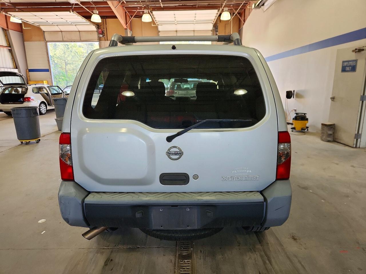2004 Nissan Xterra Xe Серебряный vin: 5N1ED28YX4C653256