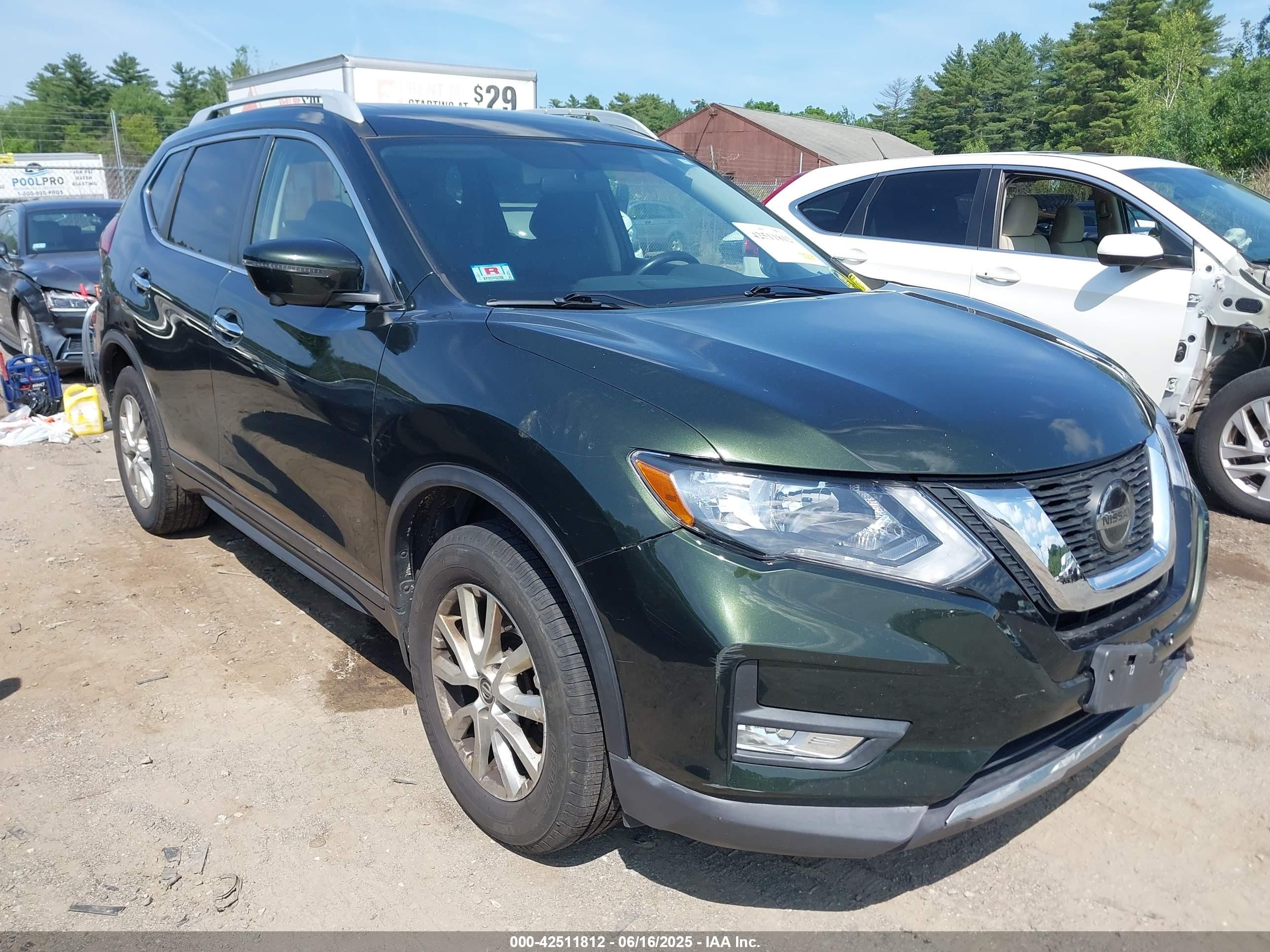 2018 Nissan Rogue Hybrid Sv Зеленый vin: 5N1ET2MV0JC821674