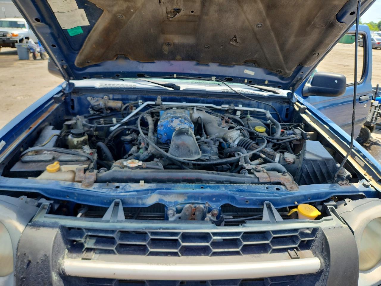 2002 Niss Xterra Xe Blue vin: 5N1MD28T62C531460