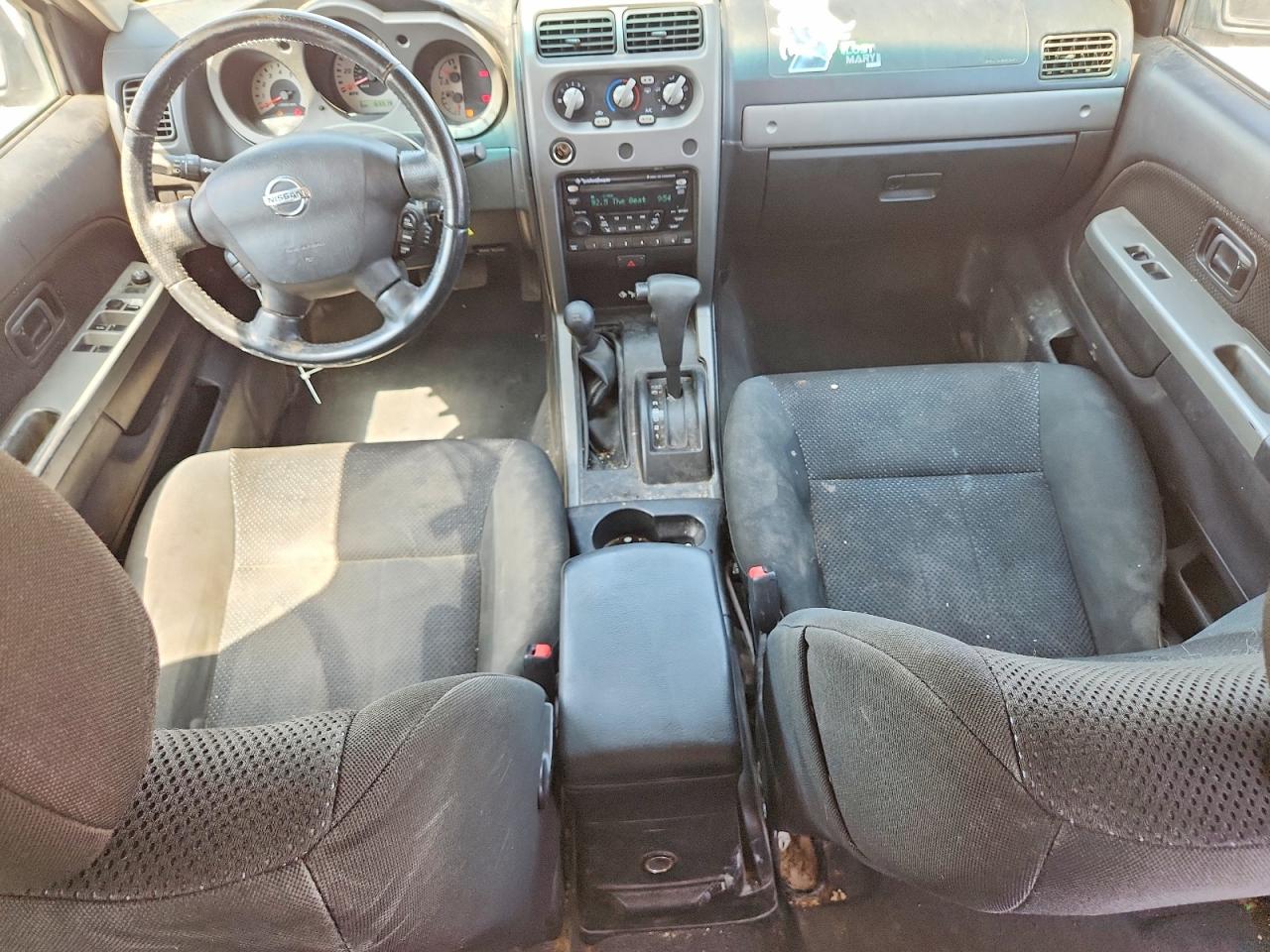 2004 Nissan Xterra Se S Silver vin: 5N1MD28Y04C651527