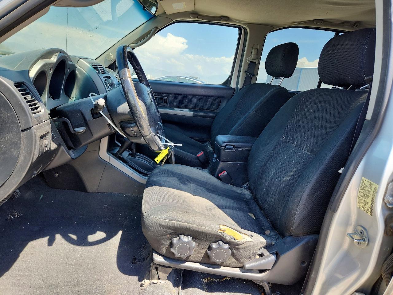 2004 Nissan Xterra Se S Silver vin: 5N1MD28Y04C651527
