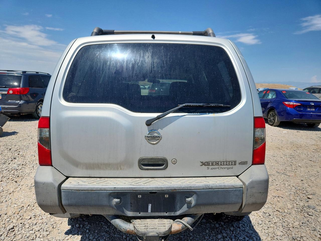 2004 Nissan Xterra Se S Silver vin: 5N1MD28Y04C651527