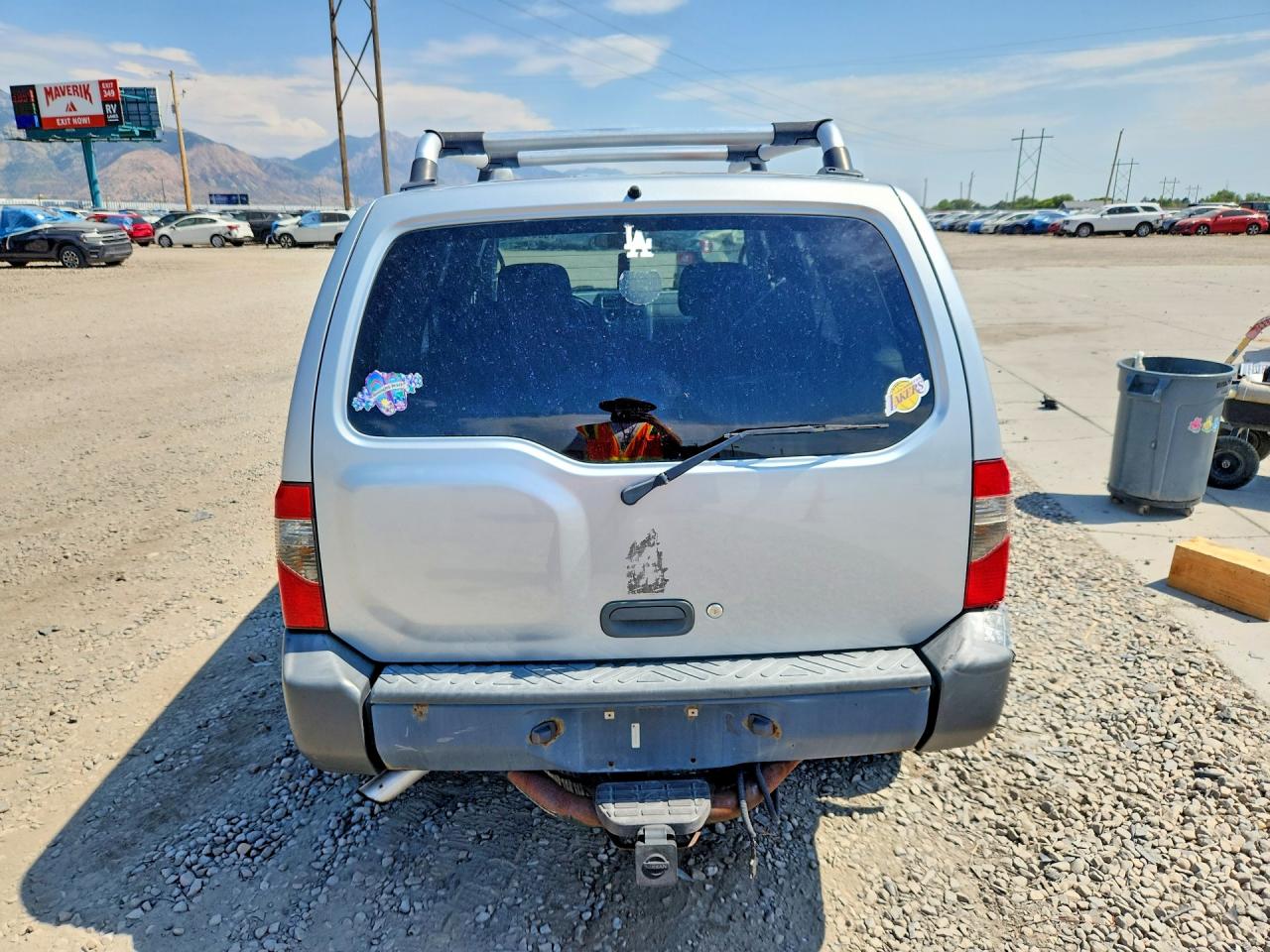 2002 Nissan Xterra Xe S Silver vin: 5N1MD28Y62C568990