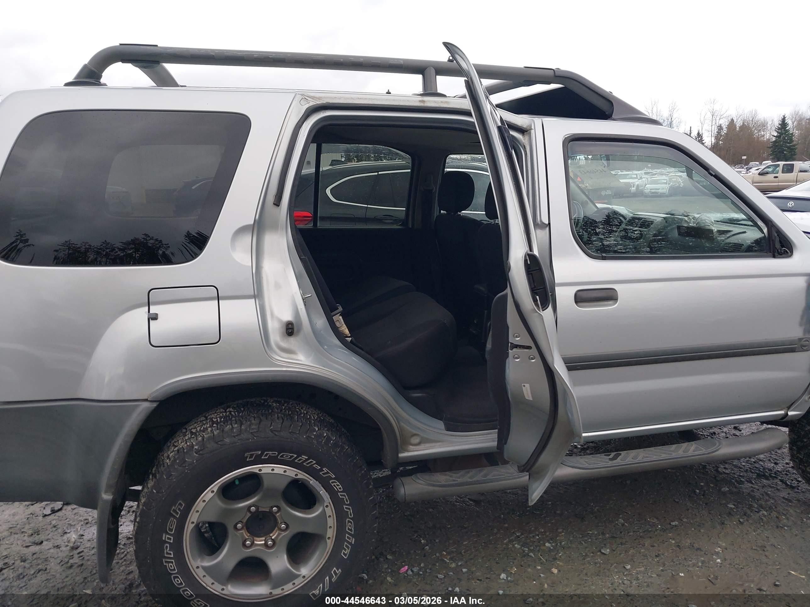 2002 Nissan Xterra Se S/c Silver vin: 5N1MD28Y72C583725