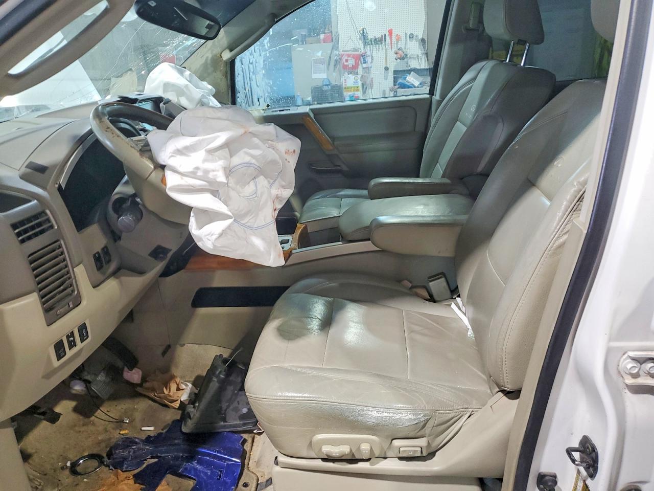 2006 Infiniti Qx56 Base White vin: 5N3AA08A46N809661