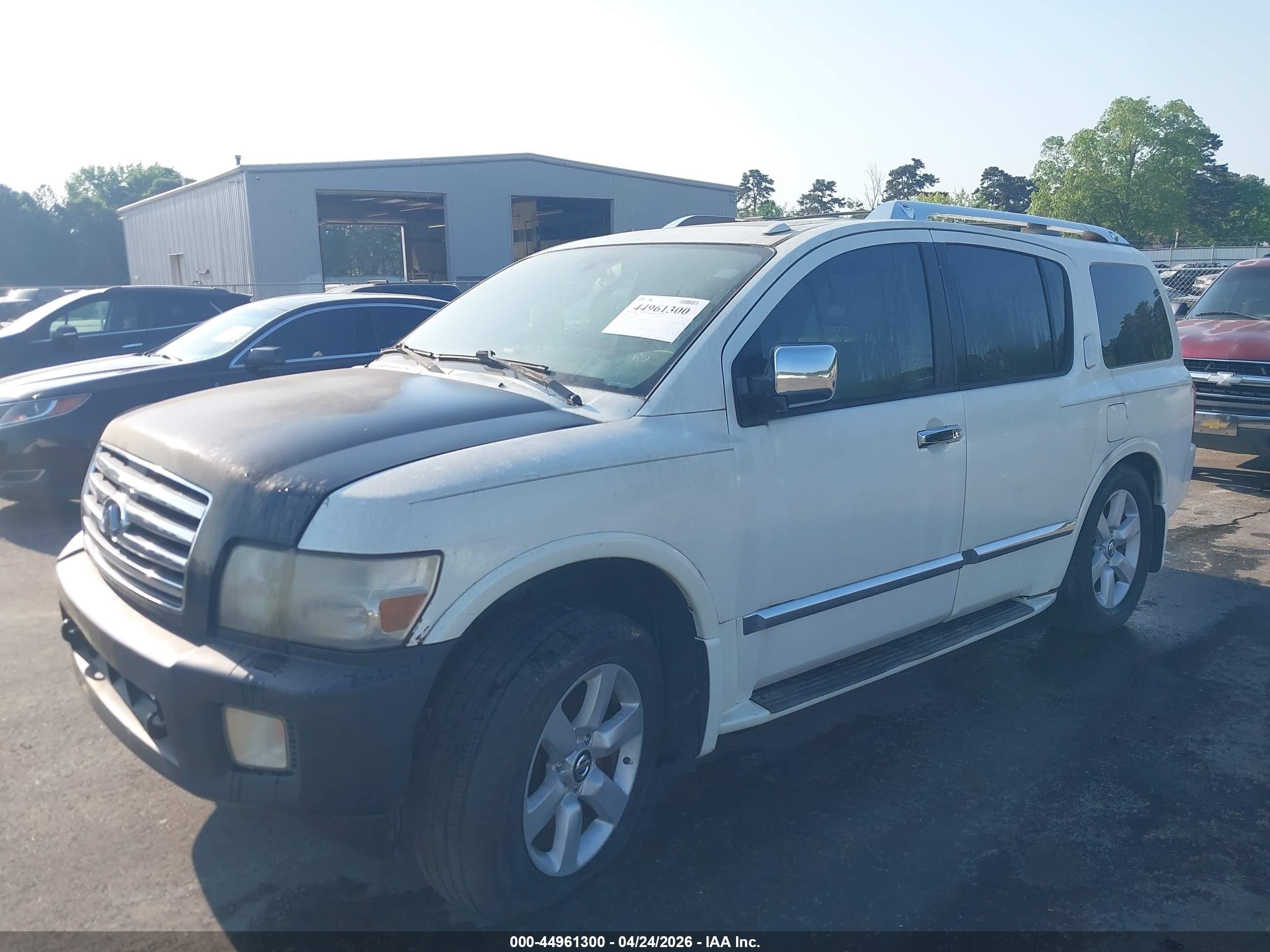 2009 Infiniti Qx56   White vin: 5N3AA08C09N901811