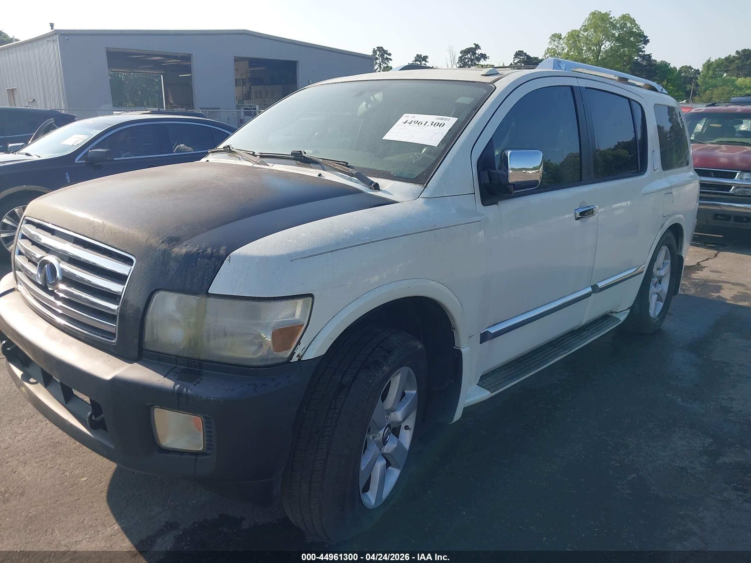 2009 Infiniti Qx56   White vin: 5N3AA08C09N901811