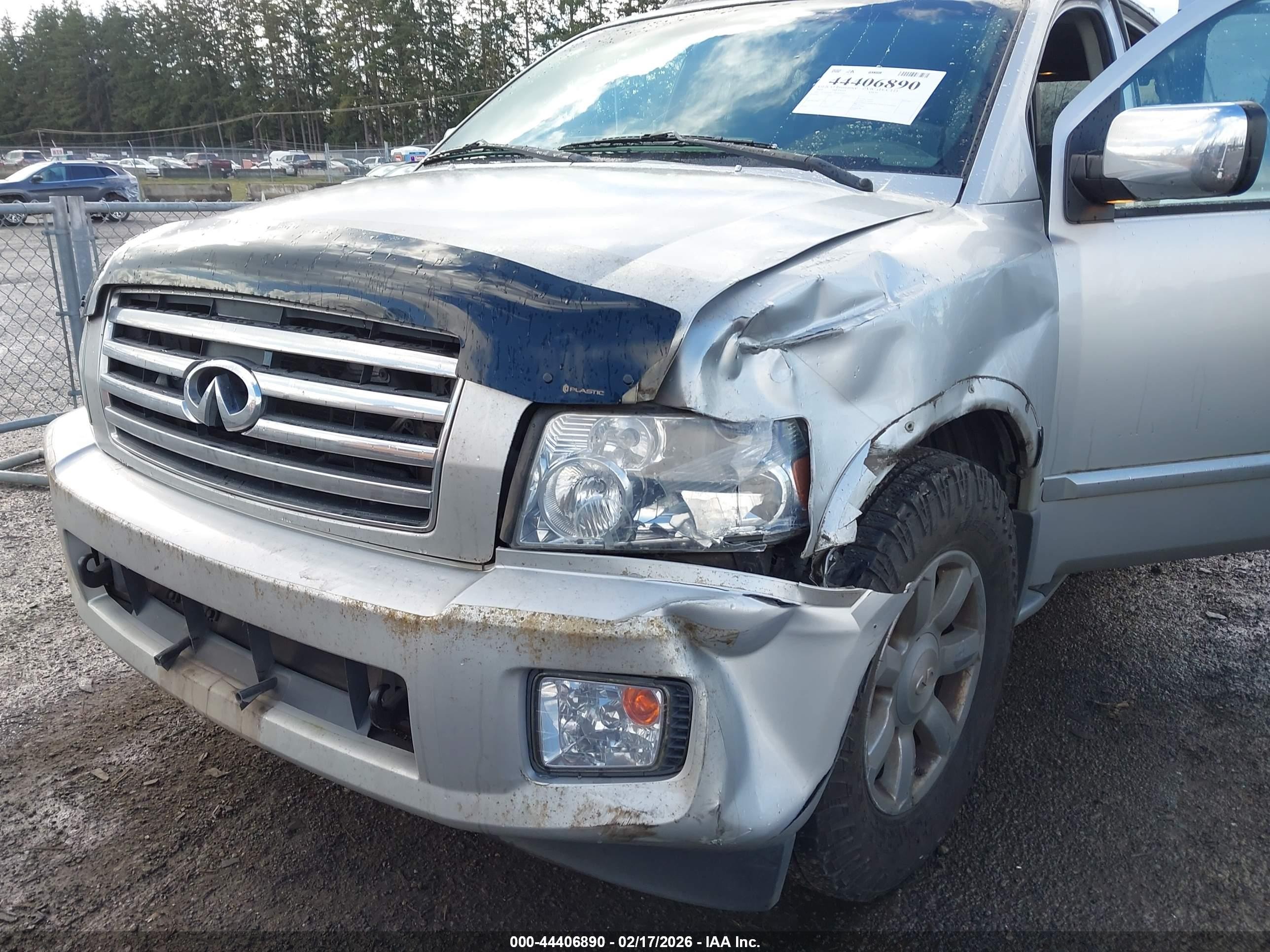 2004 Infiniti Qx56   Silver vin: 5N3AA08CX4N803765