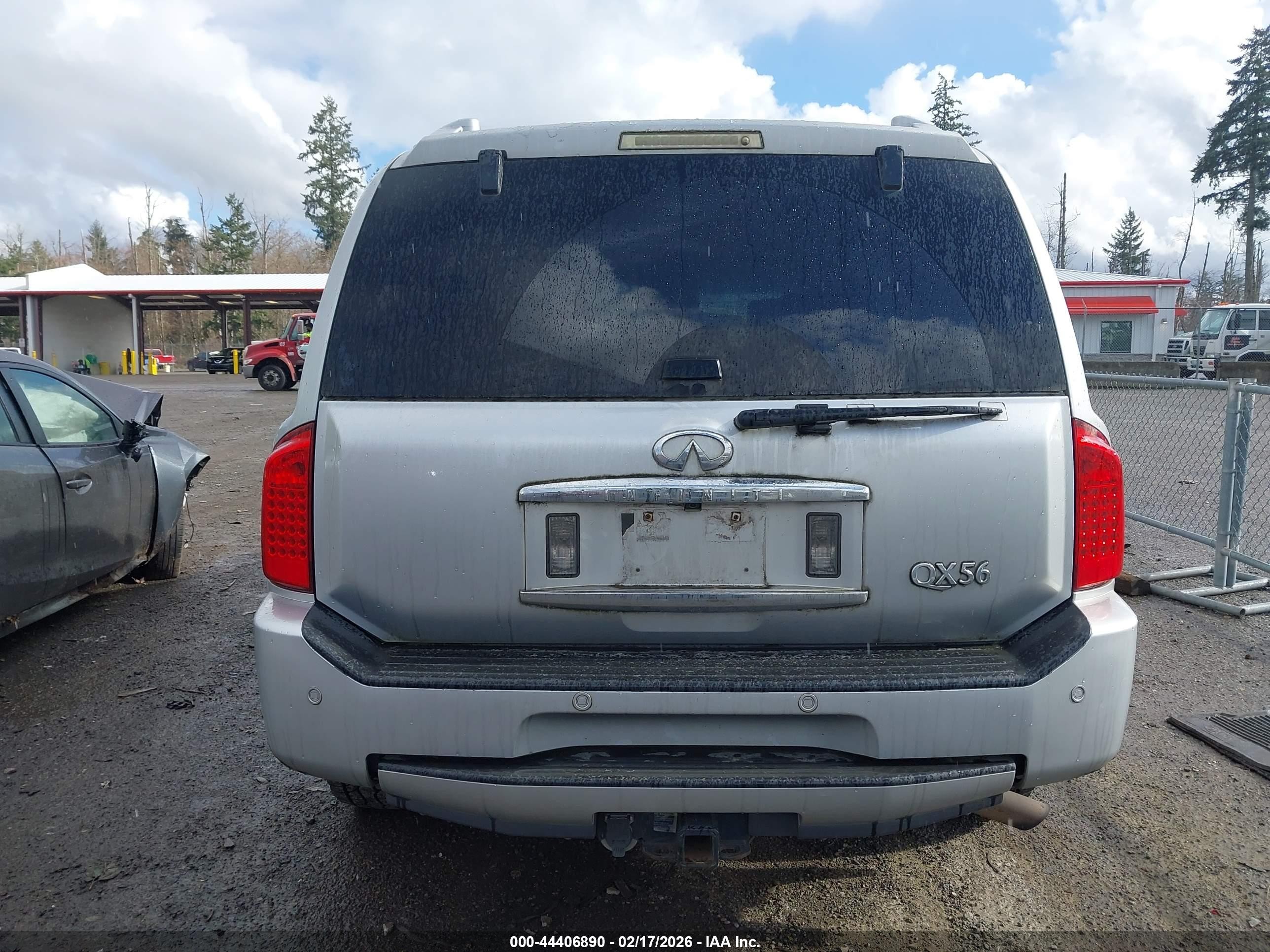 2004 Infiniti Qx56   Silver vin: 5N3AA08CX4N803765