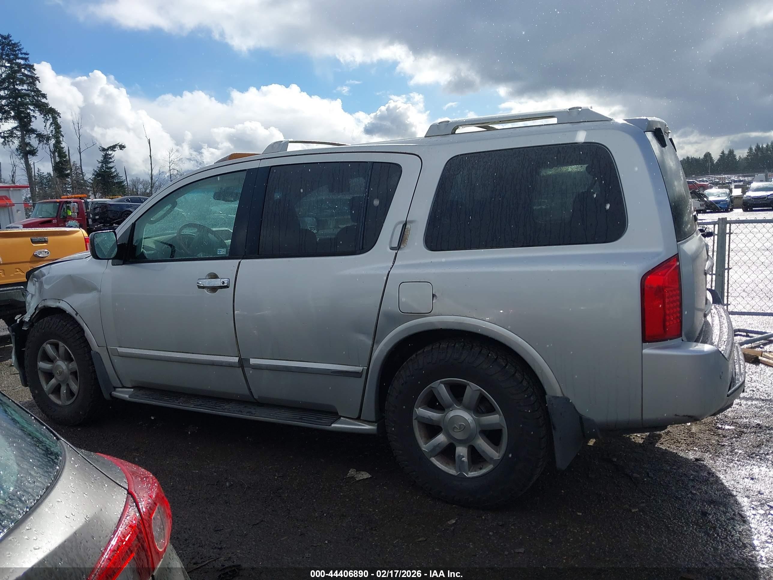 2004 Infiniti Qx56   Silver vin: 5N3AA08CX4N803765
