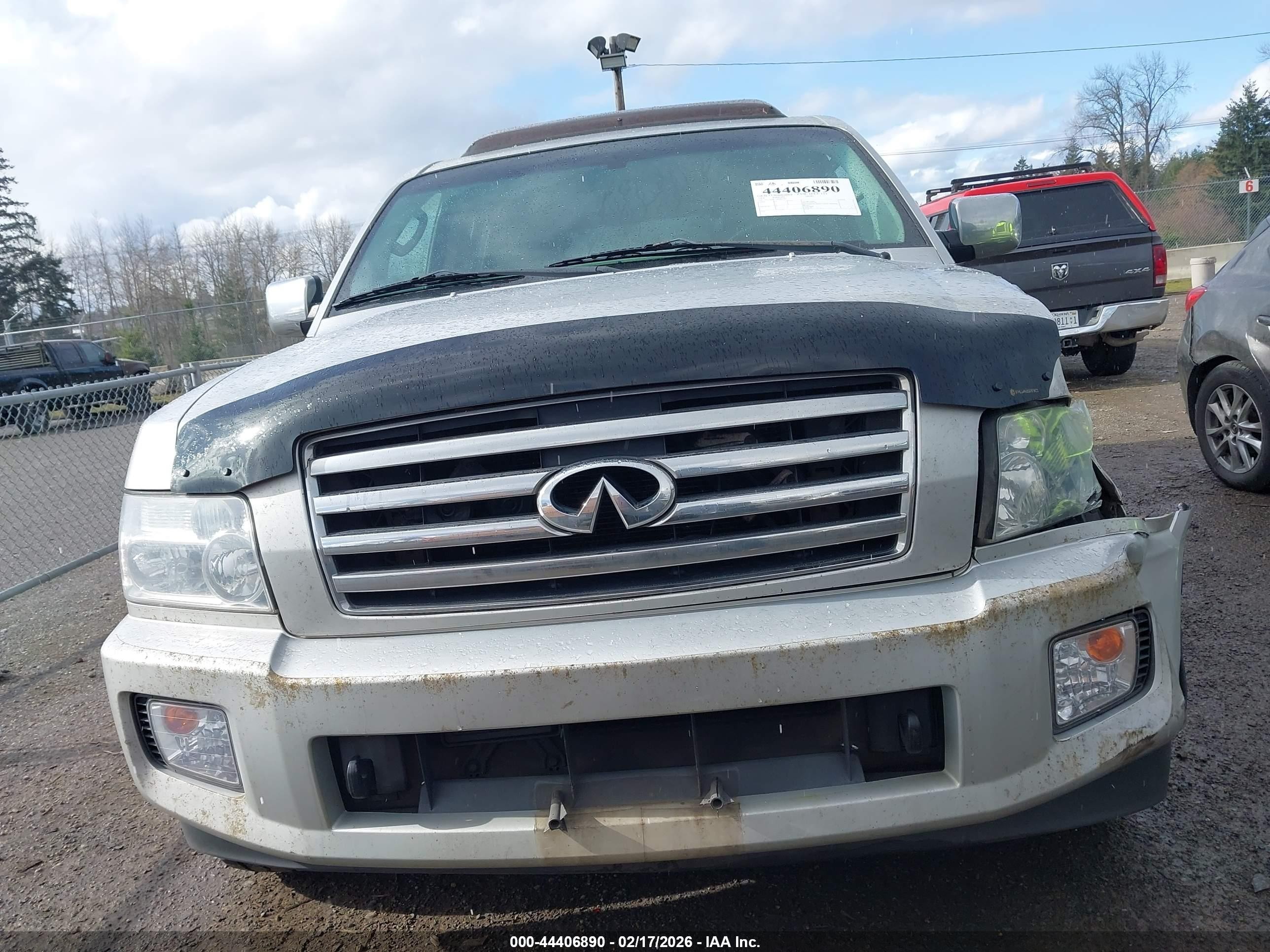 2004 Infiniti Qx56   Silver vin: 5N3AA08CX4N803765