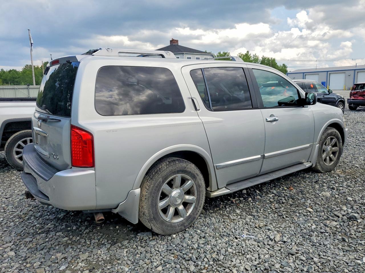 2005 Infiniti Qx56 Base Silver vin: 5N3AA08CX5N813813