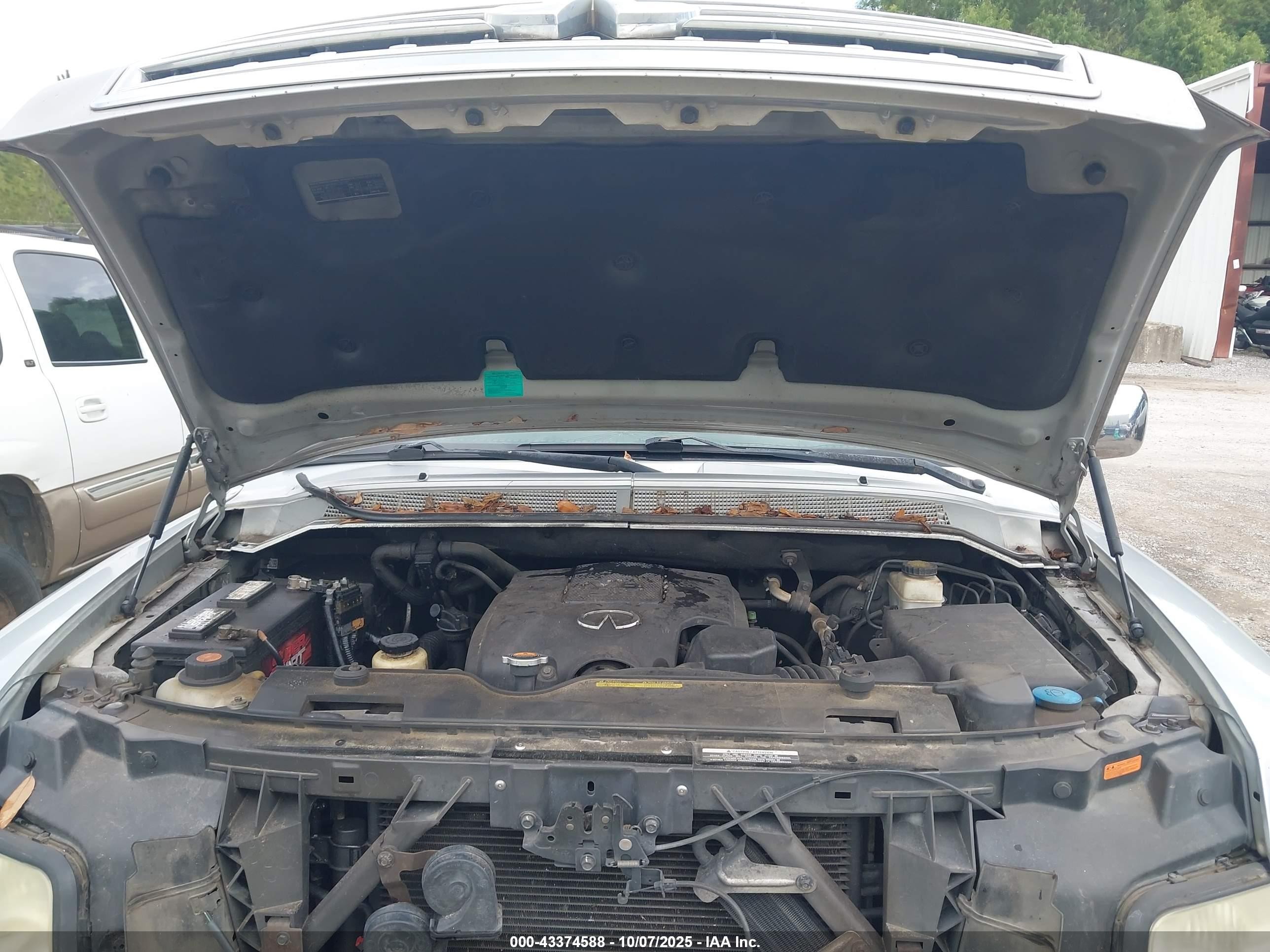 2010 Infiniti Qx56   Серебряный vin: 5N3ZA0NE3AN906675