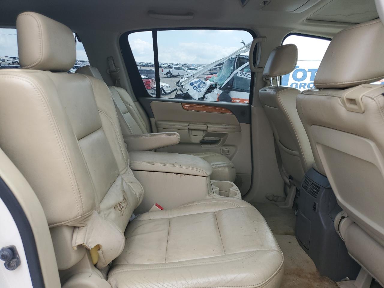 2010 Infiniti Qx56 Белый vin: 5N3ZA0NE8AN909507