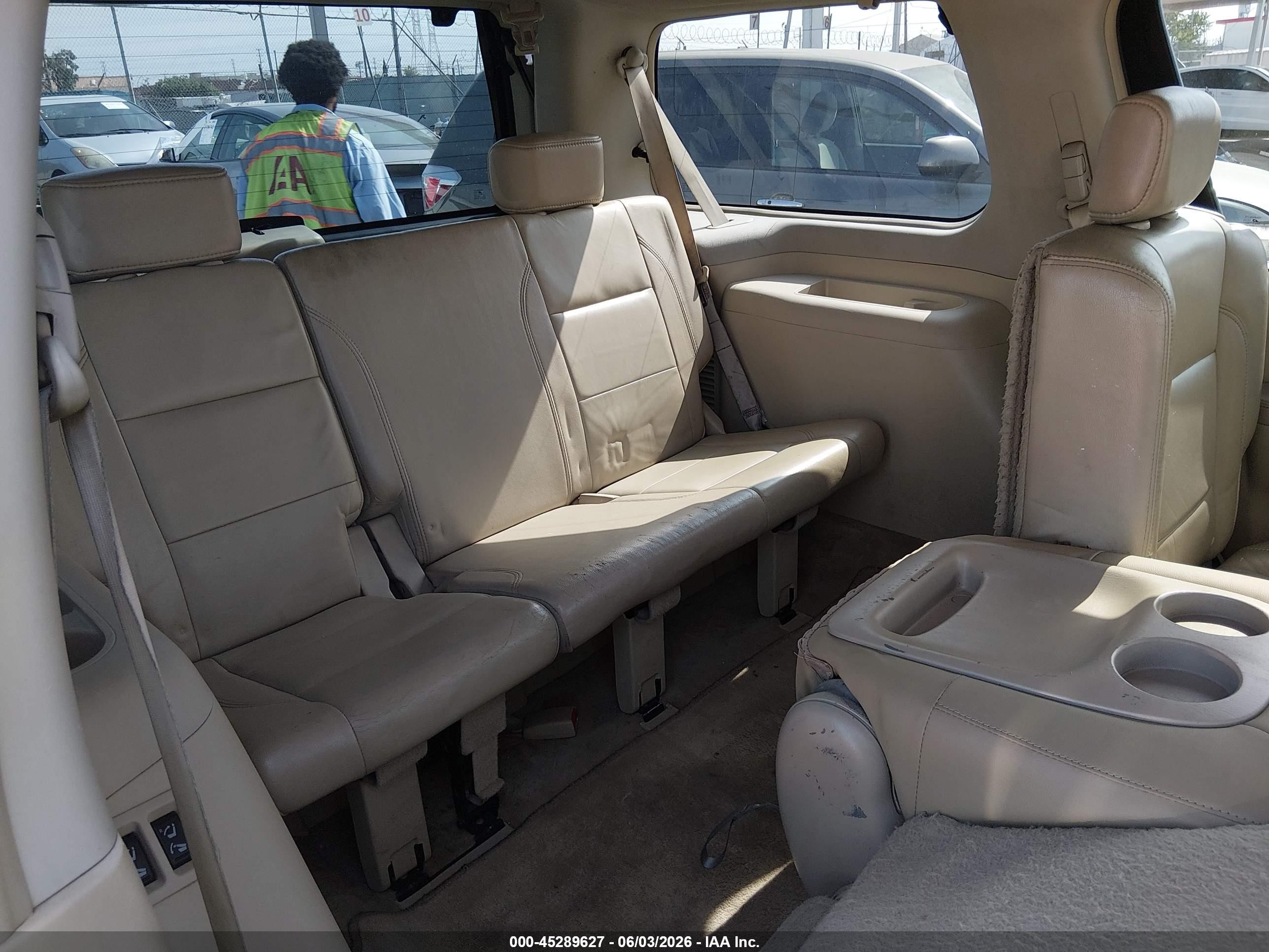 2010 Infiniti Qx56   White vin: 5N3ZA0NF2AN902836