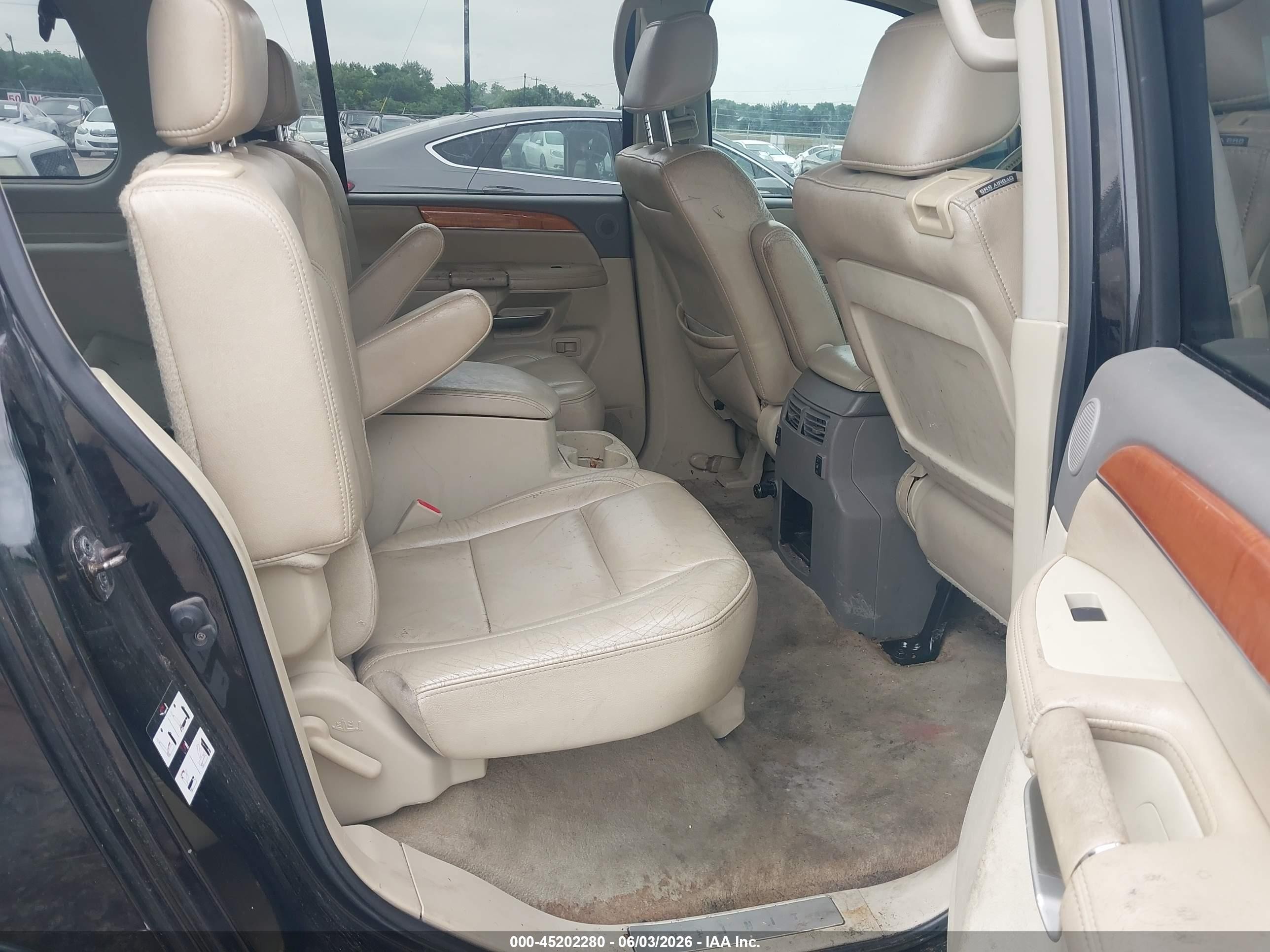 2010 Infiniti Qx56   Black vin: 5N3ZA0NF4AN902644
