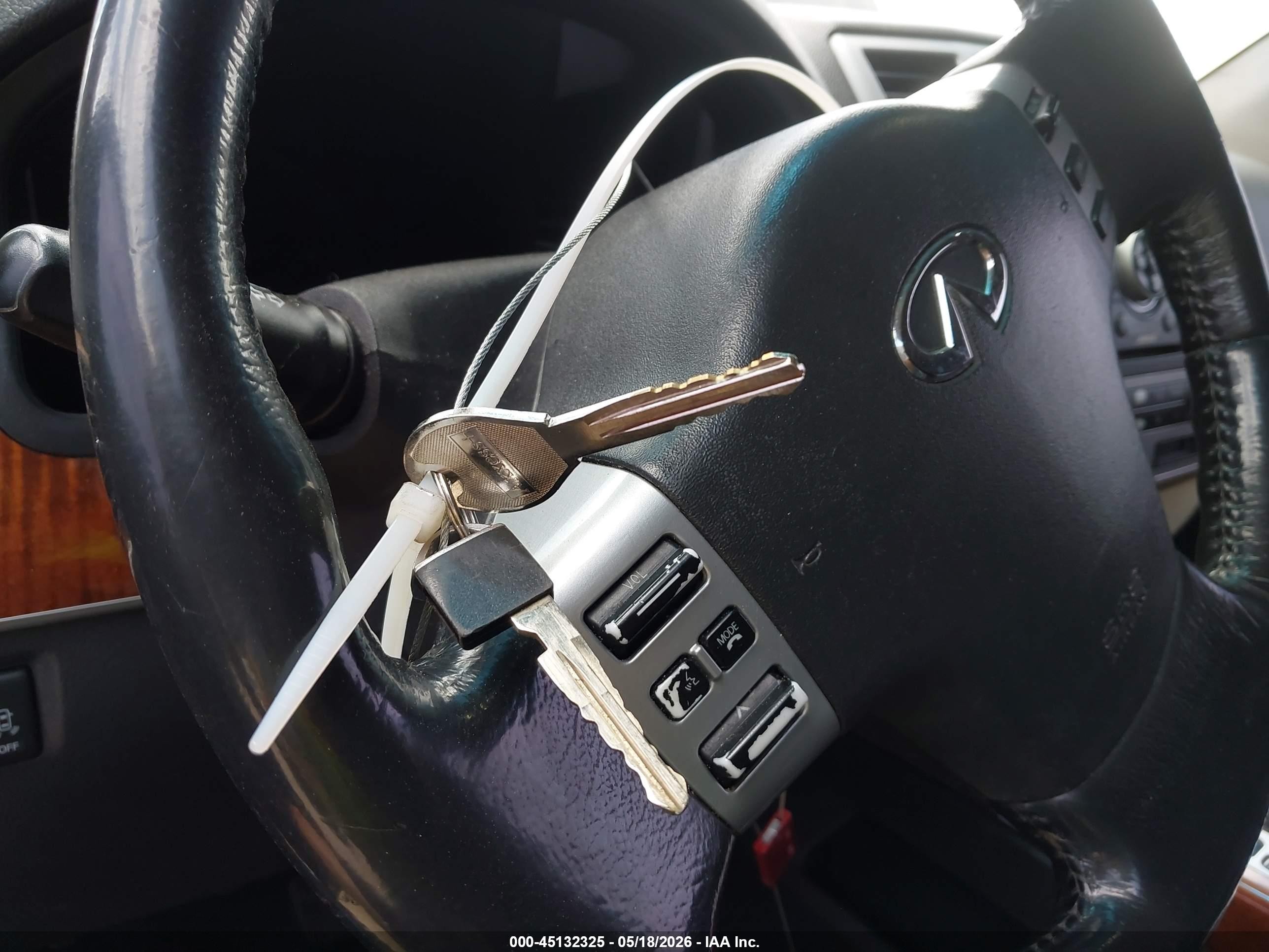 2010 Infiniti Qx56   Gray vin: 5N3ZA0NF4AN904653