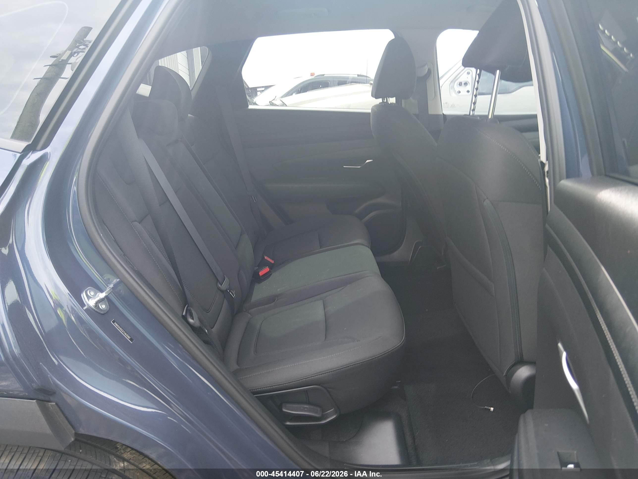2026 Hyundai Tucson Se Dark Blue vin: 5NMJA3DEXTH633487