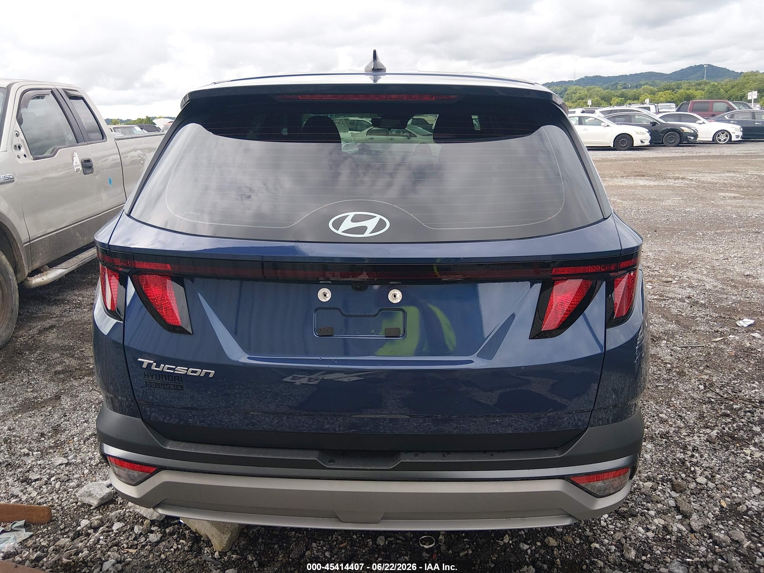 2026 Hyundai Tucson Se Dark Blue vin: 5NMJA3DEXTH633487