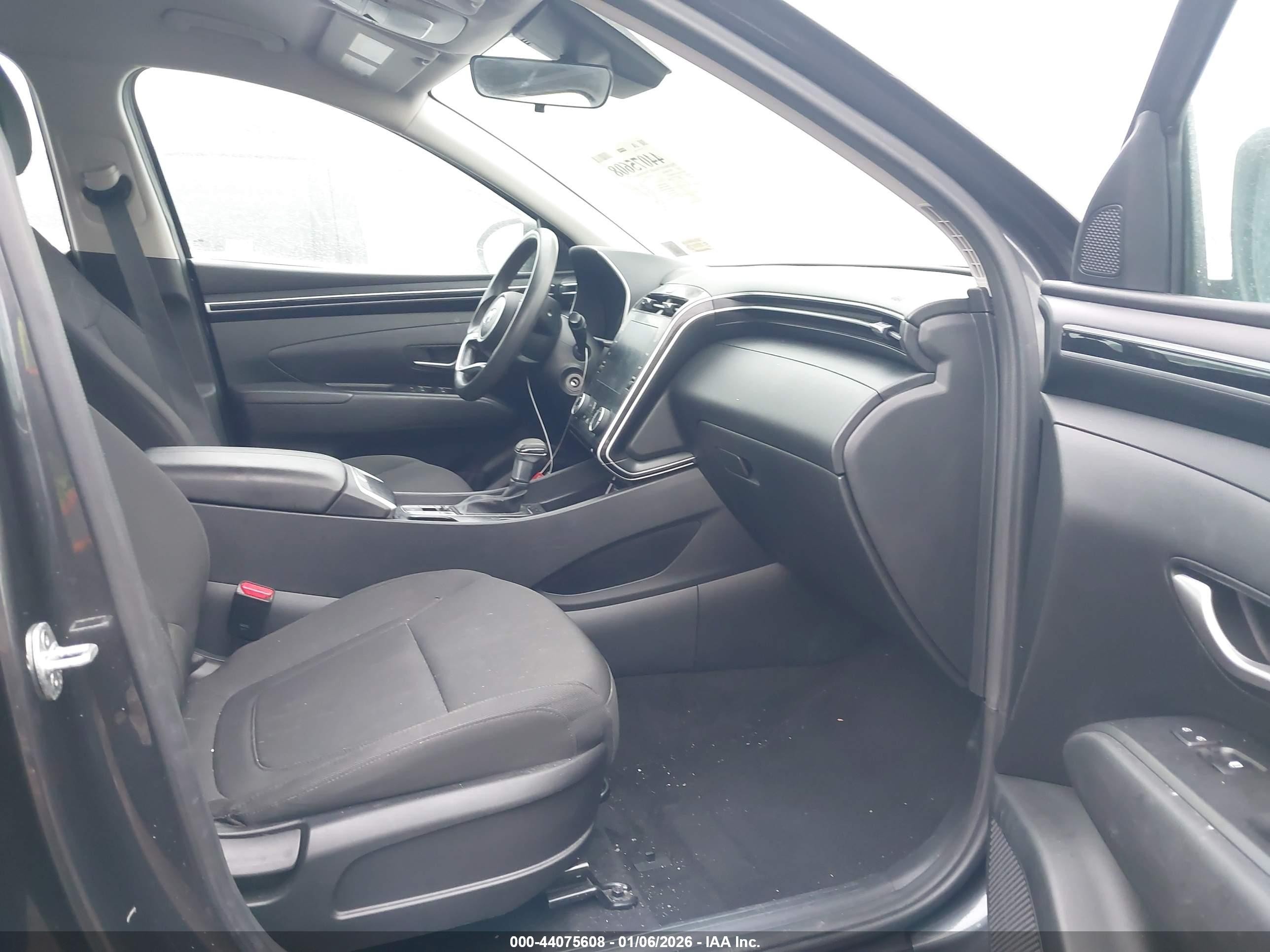 2022 Hyundai Tucson Se Черный vin: 5NMJACAE5NH027635