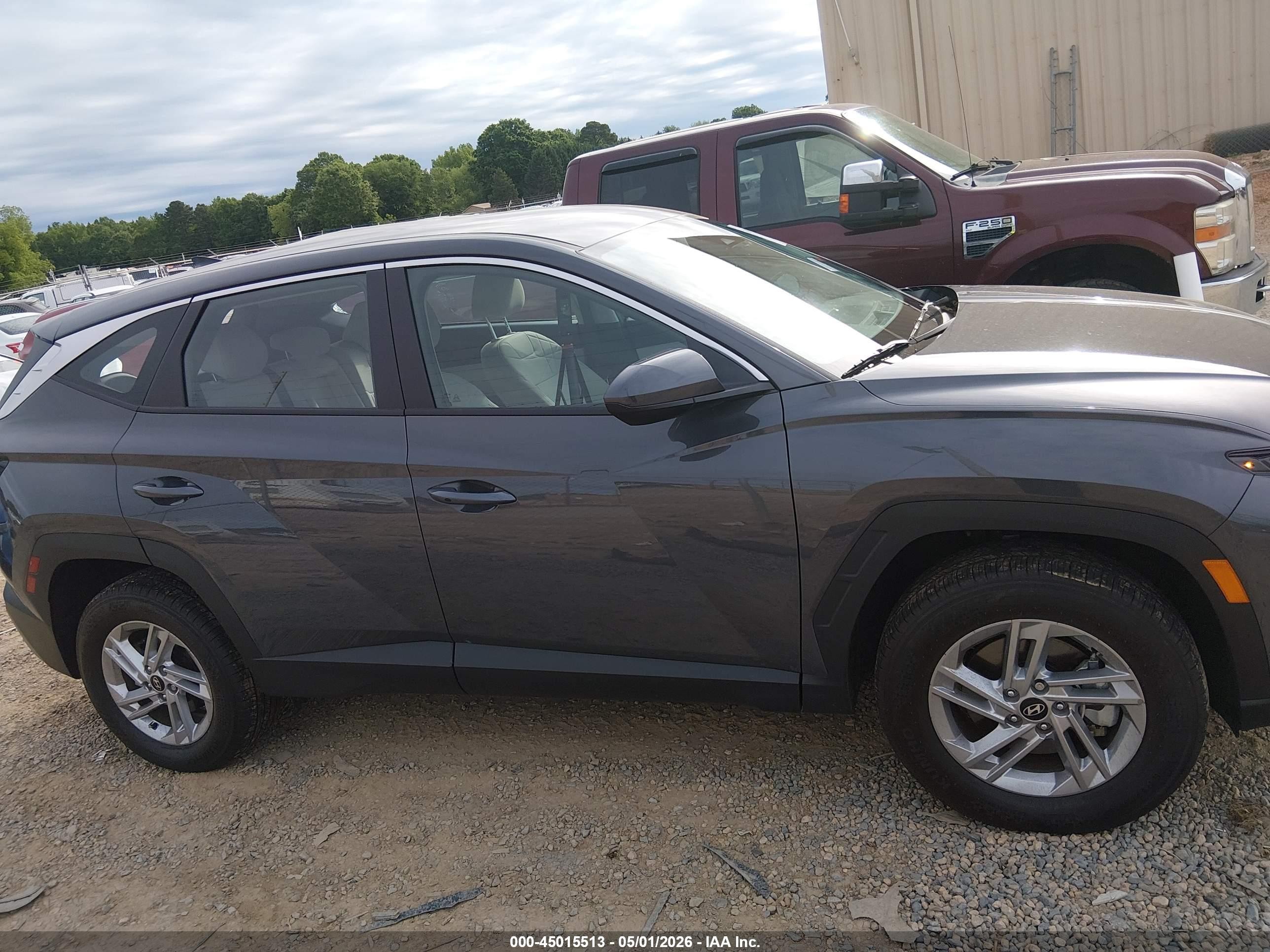 2025 Hyundai Tucson Se Gray vin: 5NMJACDE0SH581916