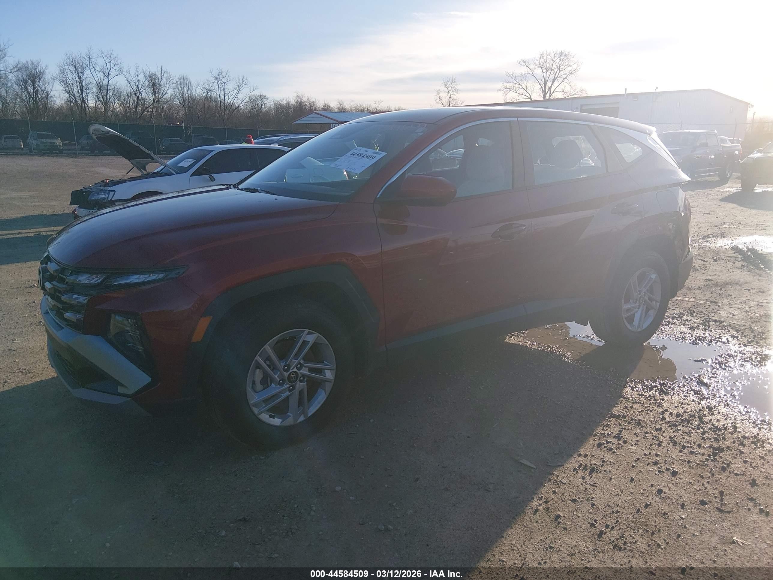 2025 Hyundai Tucson Se Burgundy vin: 5NMJACDE6SH578499