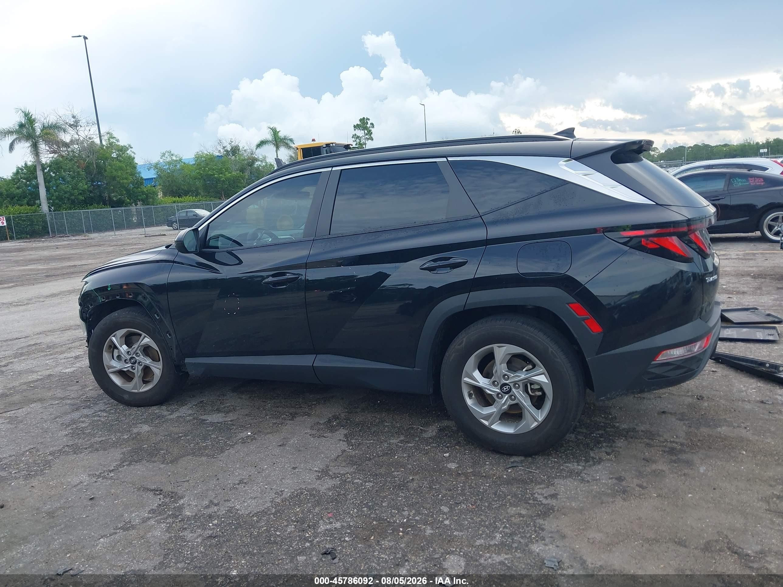 2024 Hyundai Tucson Sel Black vin: 5NMJB3DE0RH402216