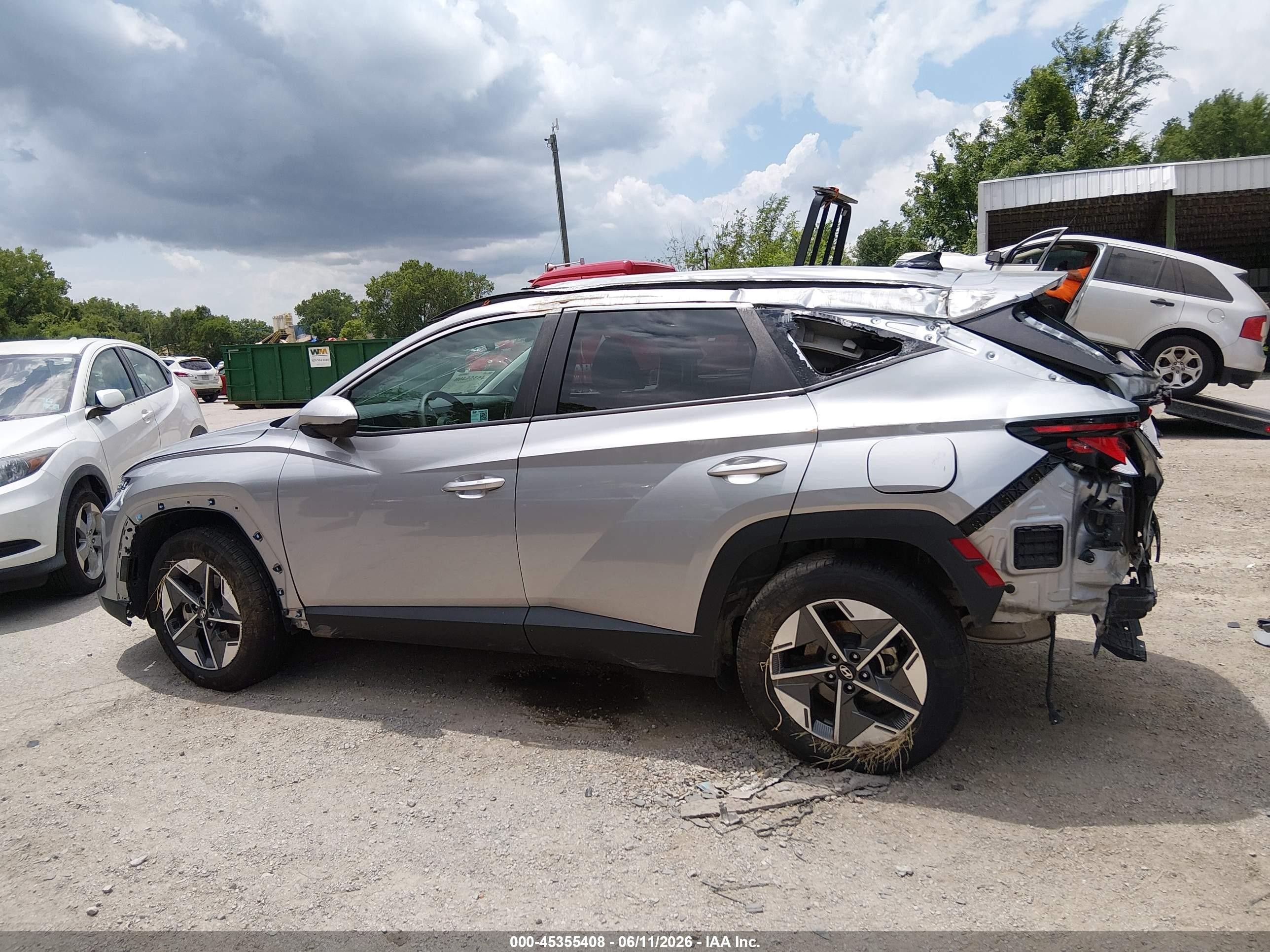 2025 Hyundai Tucson Sel Silver vin: 5NMJB3DE0SH444097