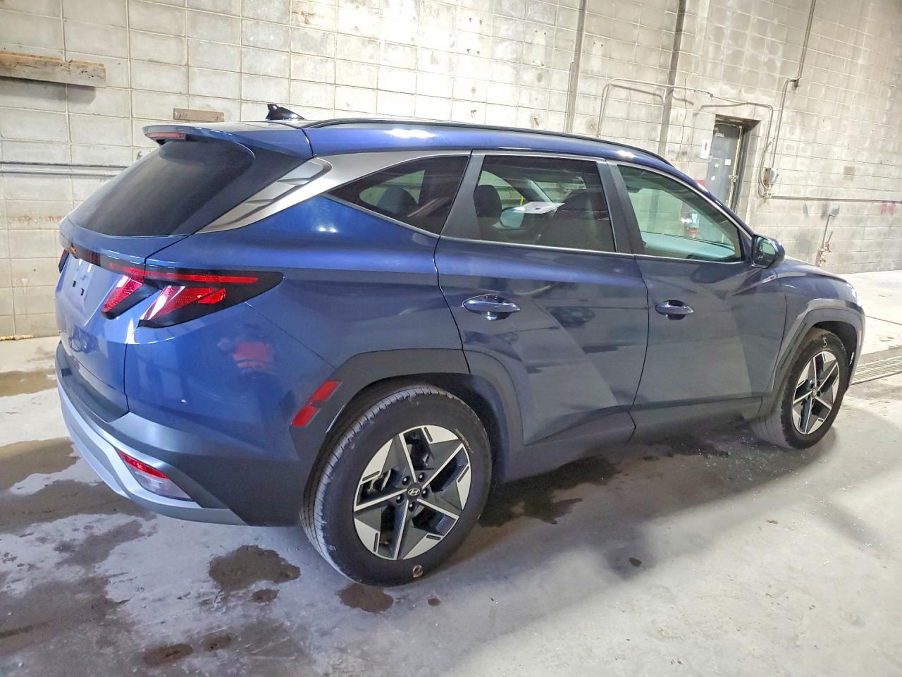 2025 Hyundai Tucson Sel Blue vin: 5NMJB3DE0SH548816