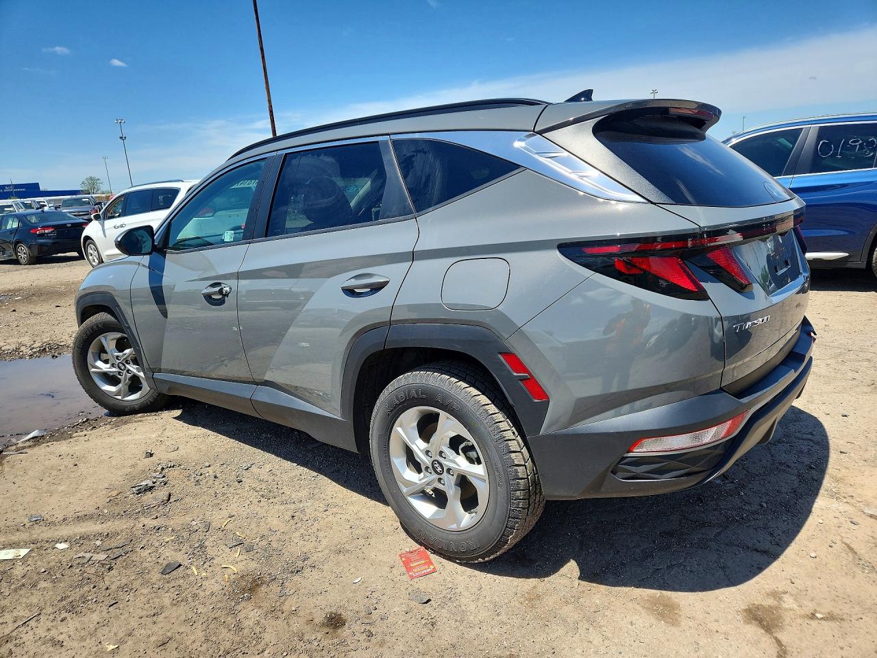 2024 Hyundai Tucson Sel Gray vin: 5NMJB3DE1RH421308