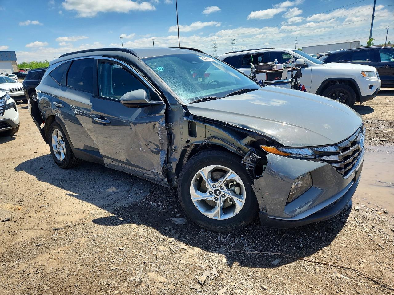 2024 Hyundai Tucson Sel Gray vin: 5NMJB3DE1RH421308