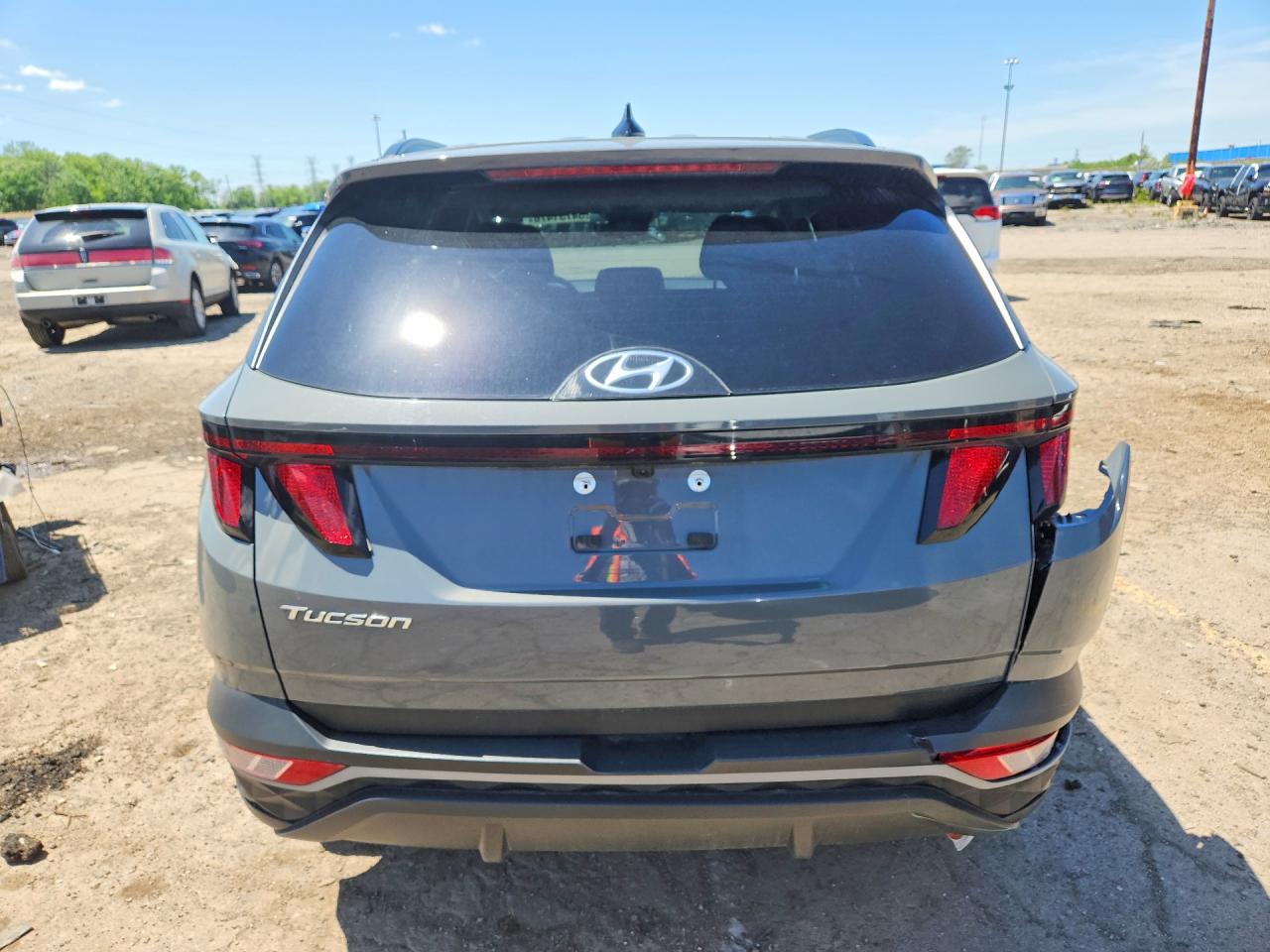 2024 Hyundai Tucson Sel Gray vin: 5NMJB3DE1RH421308