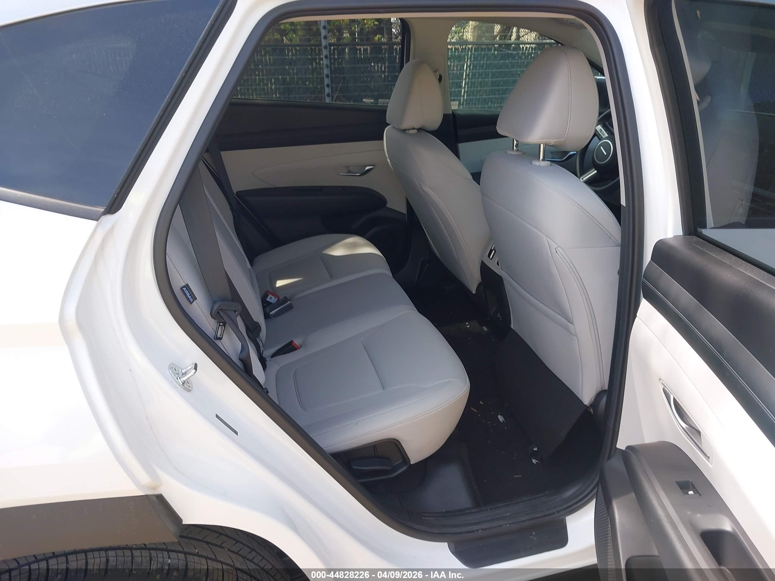 2025 Hyundai Tucson Sel White vin: 5NMJB3DE1SH573465