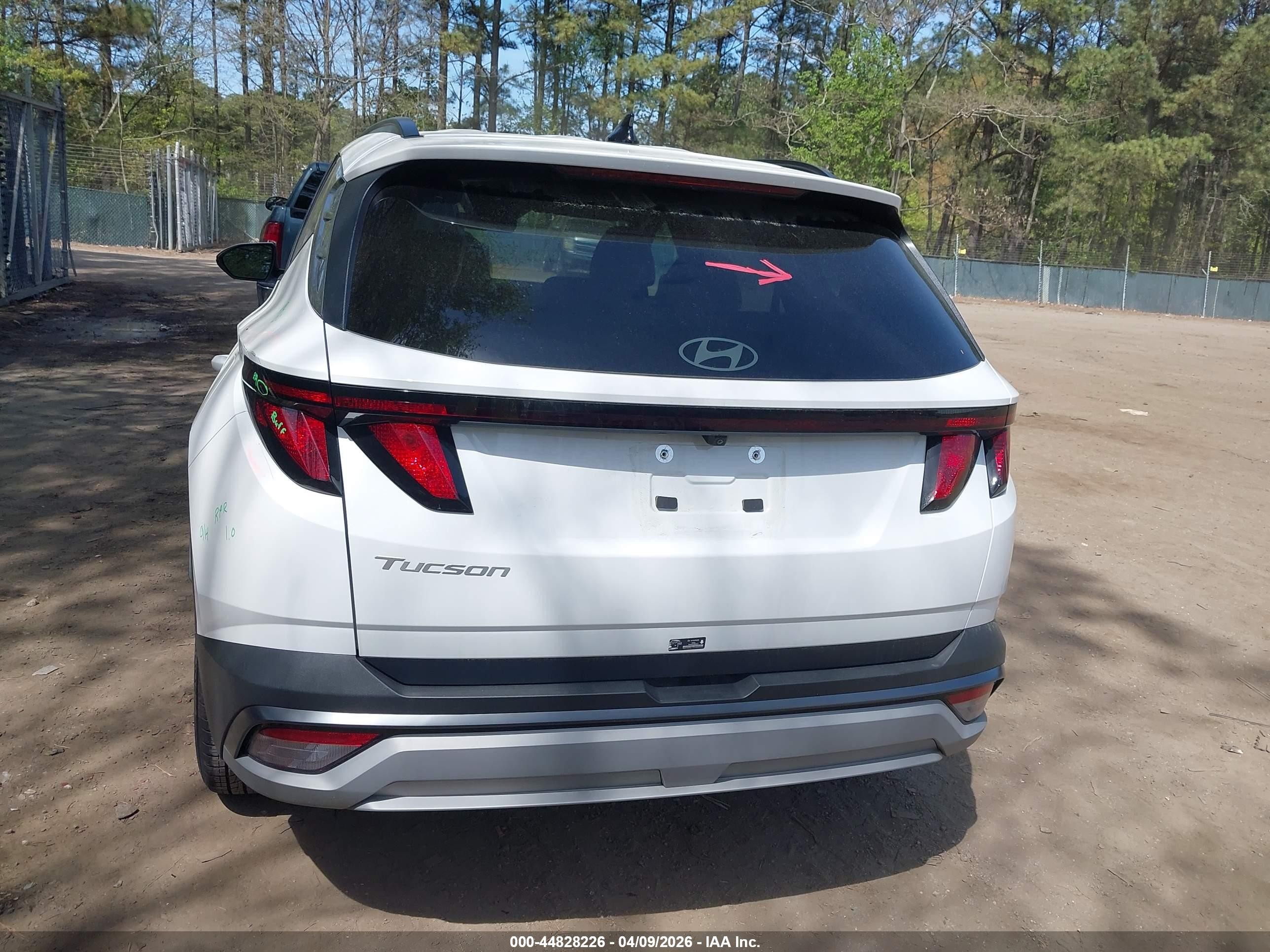 2025 Hyundai Tucson Sel White vin: 5NMJB3DE1SH573465