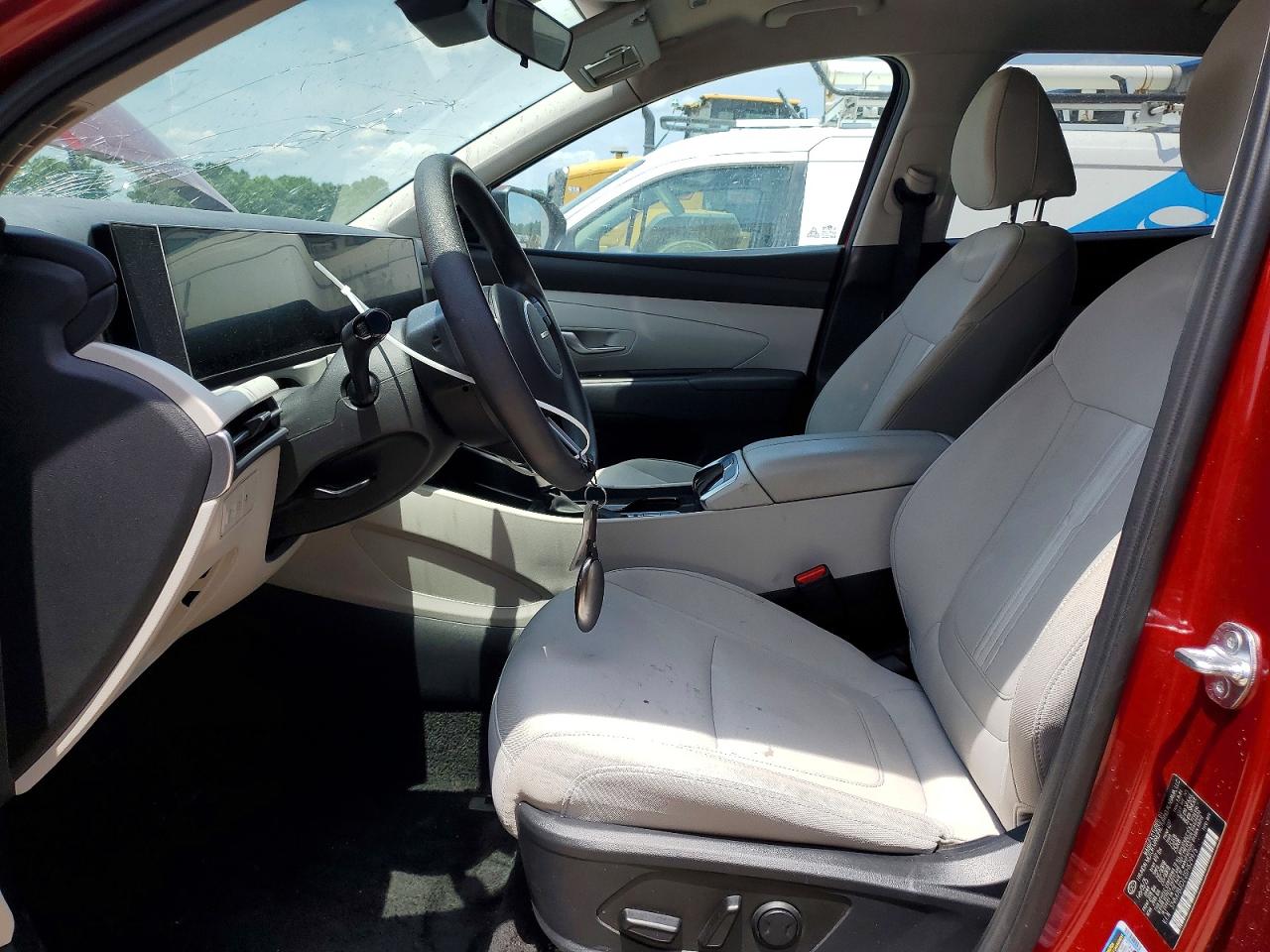 2025 Hyundai Tucson Sel Burgundy vin: 5NMJB3DE2SH529975