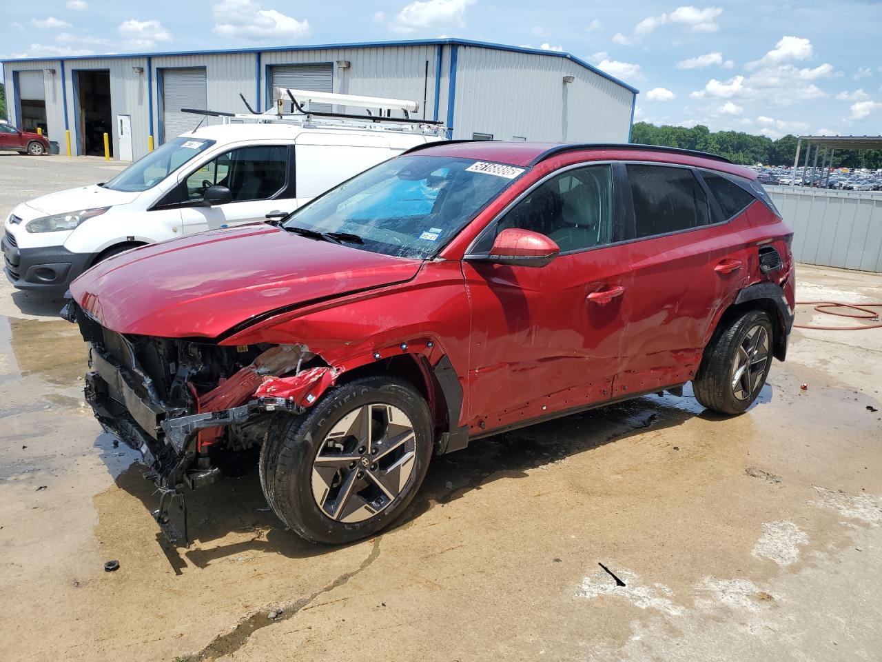 2025 Hyundai Tucson Sel Burgundy vin: 5NMJB3DE2SH529975 Damage: Hood, Dent(S) W/ Paint Dmg, > 12 Inches