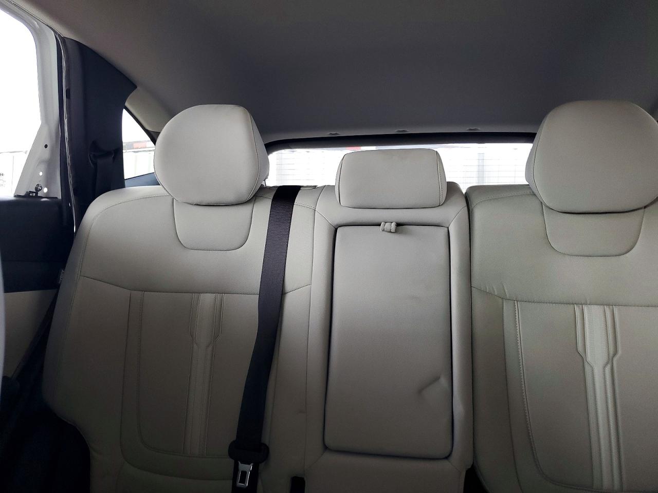 2025 Hyundai Tucson Sel White vin: 5NMJB3DE3SH596360