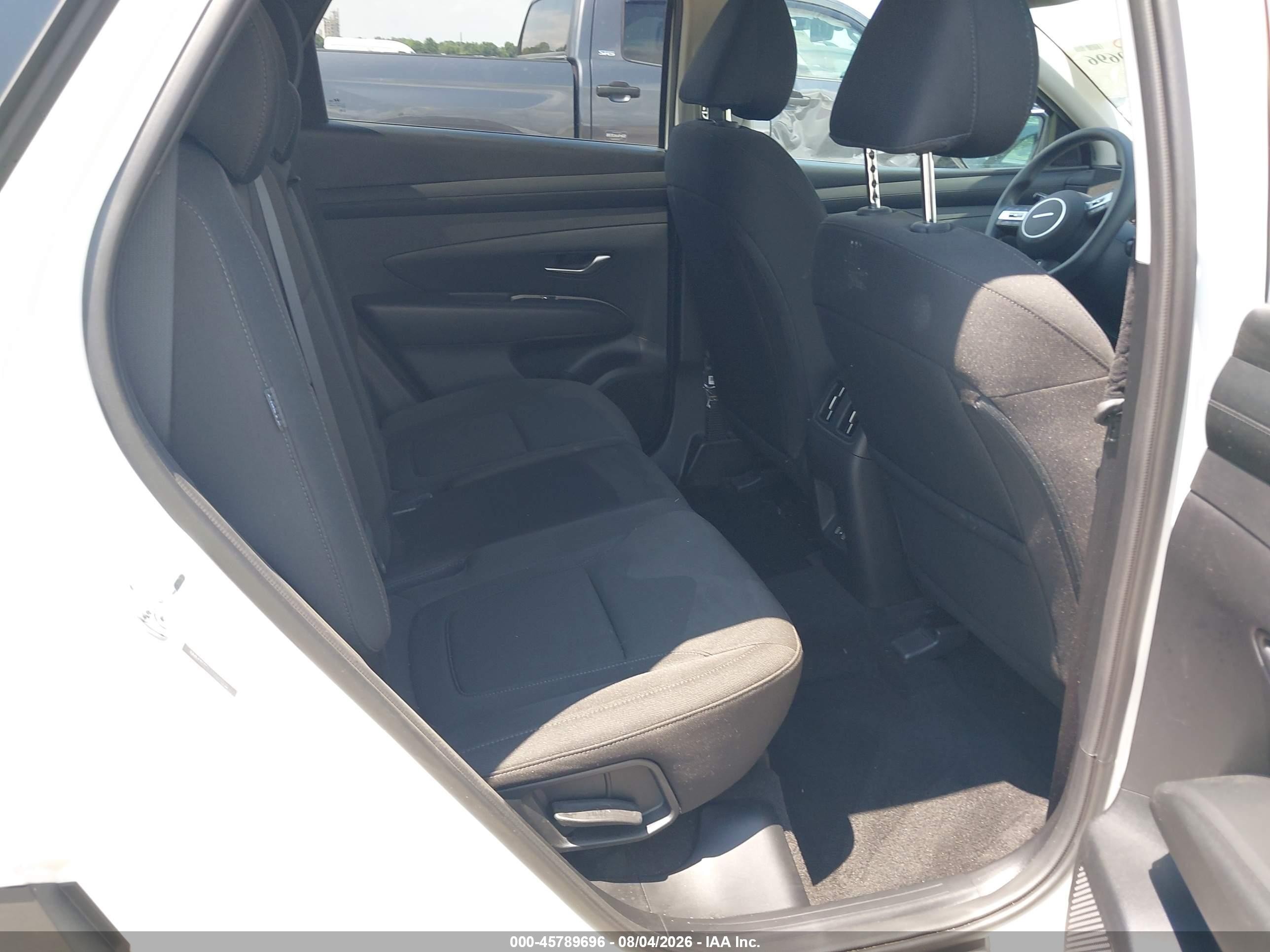 2026 Hyundai Tucson Sel White vin: 5NMJB3DE3TH691910