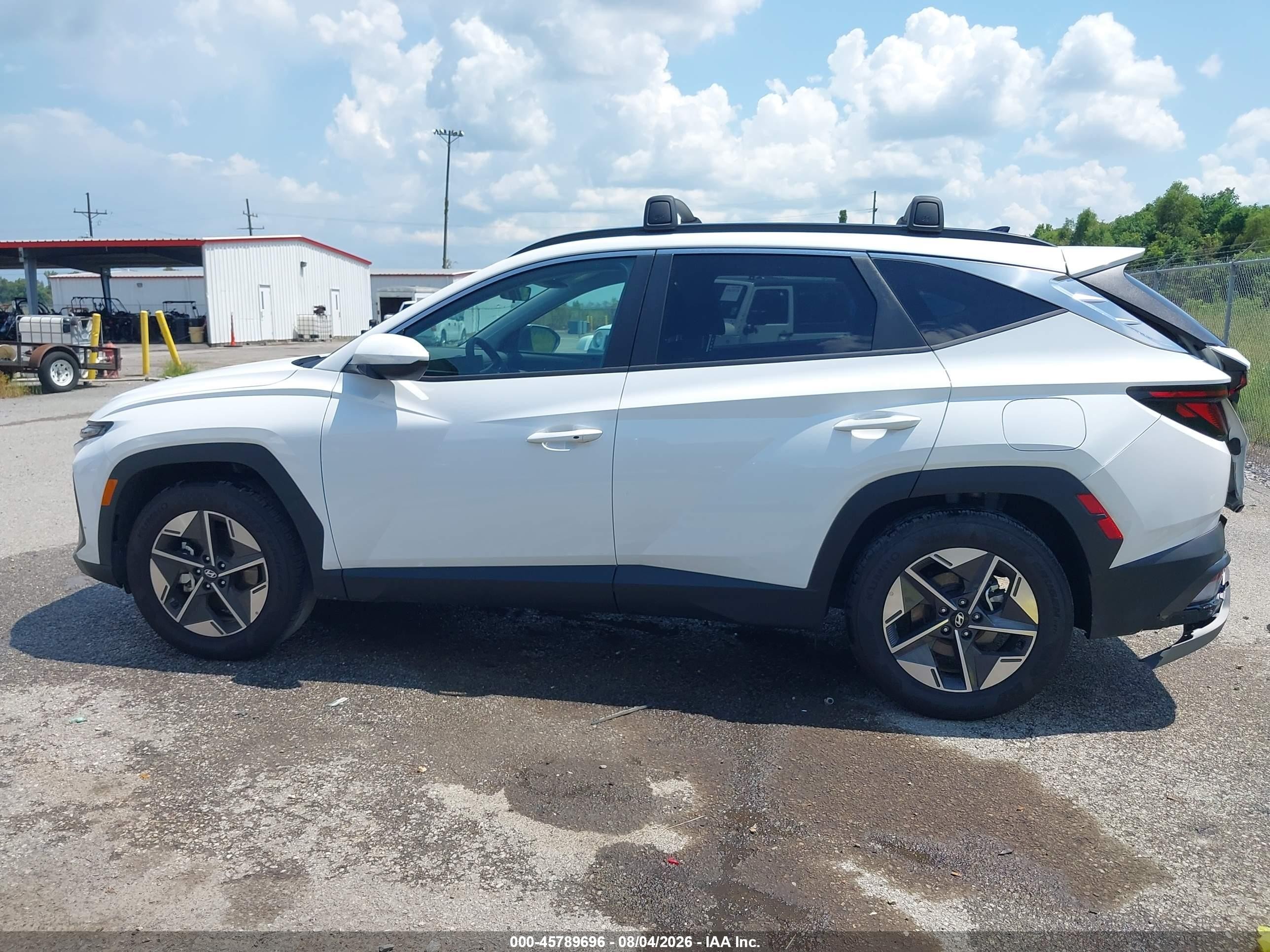2026 Hyundai Tucson Sel White vin: 5NMJB3DE3TH691910