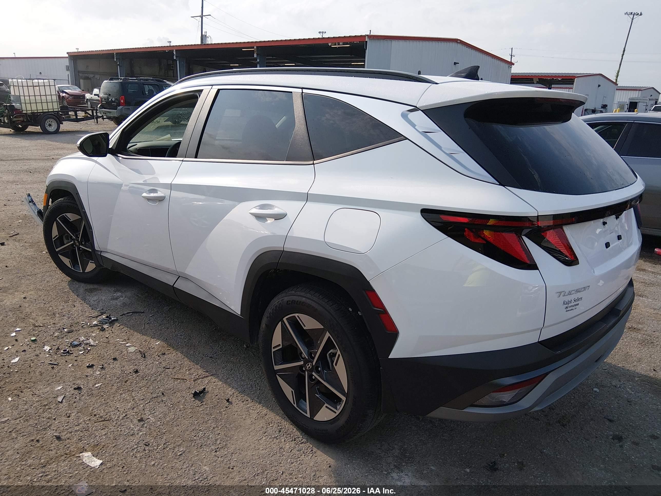 2025 Hyundai Tucson Sel White vin: 5NMJB3DE5SH522518
