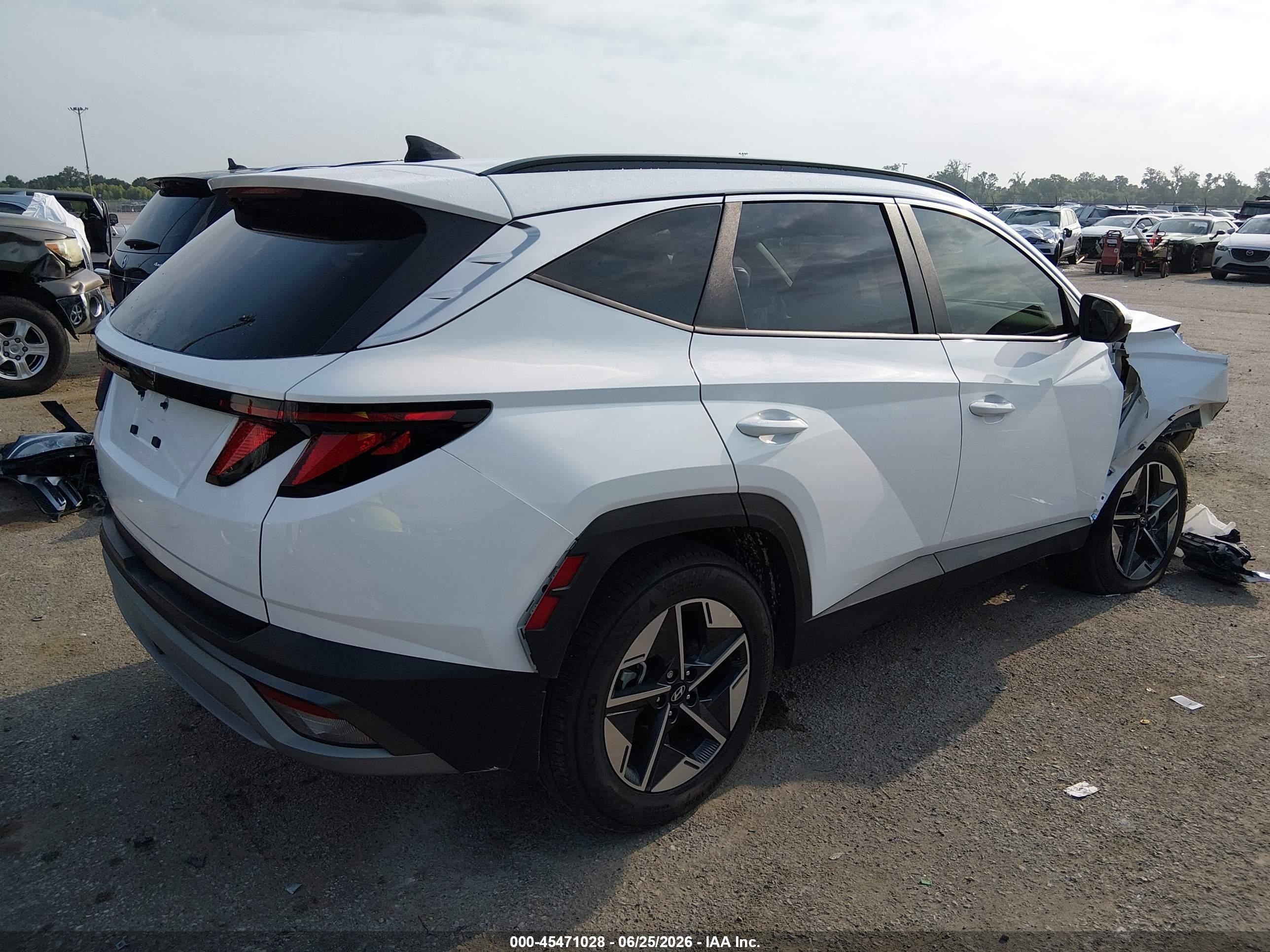 2025 Hyundai Tucson Sel White vin: 5NMJB3DE5SH522518