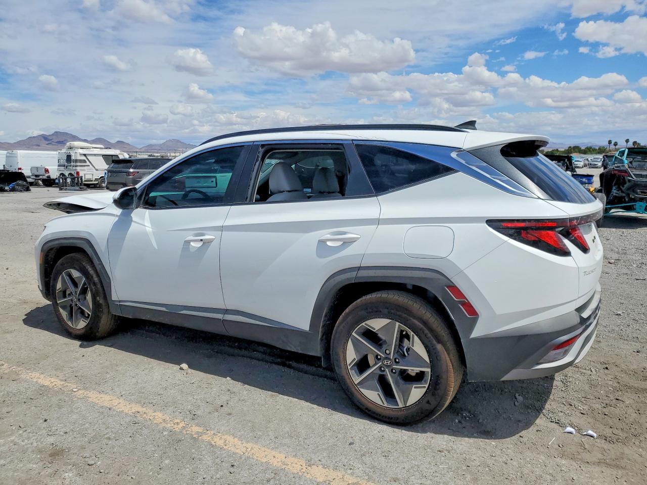 2026 Hyundai Tucson Sel White vin: 5NMJB3DE7TH689514